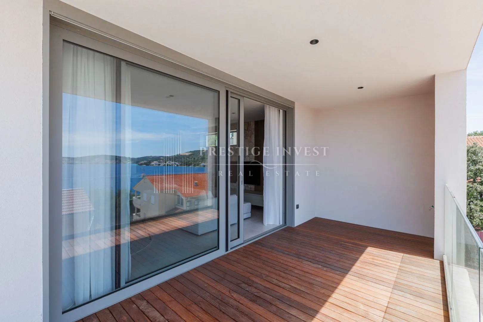 rogoznica- centar- luksuzan namješten penthouse - slika 88