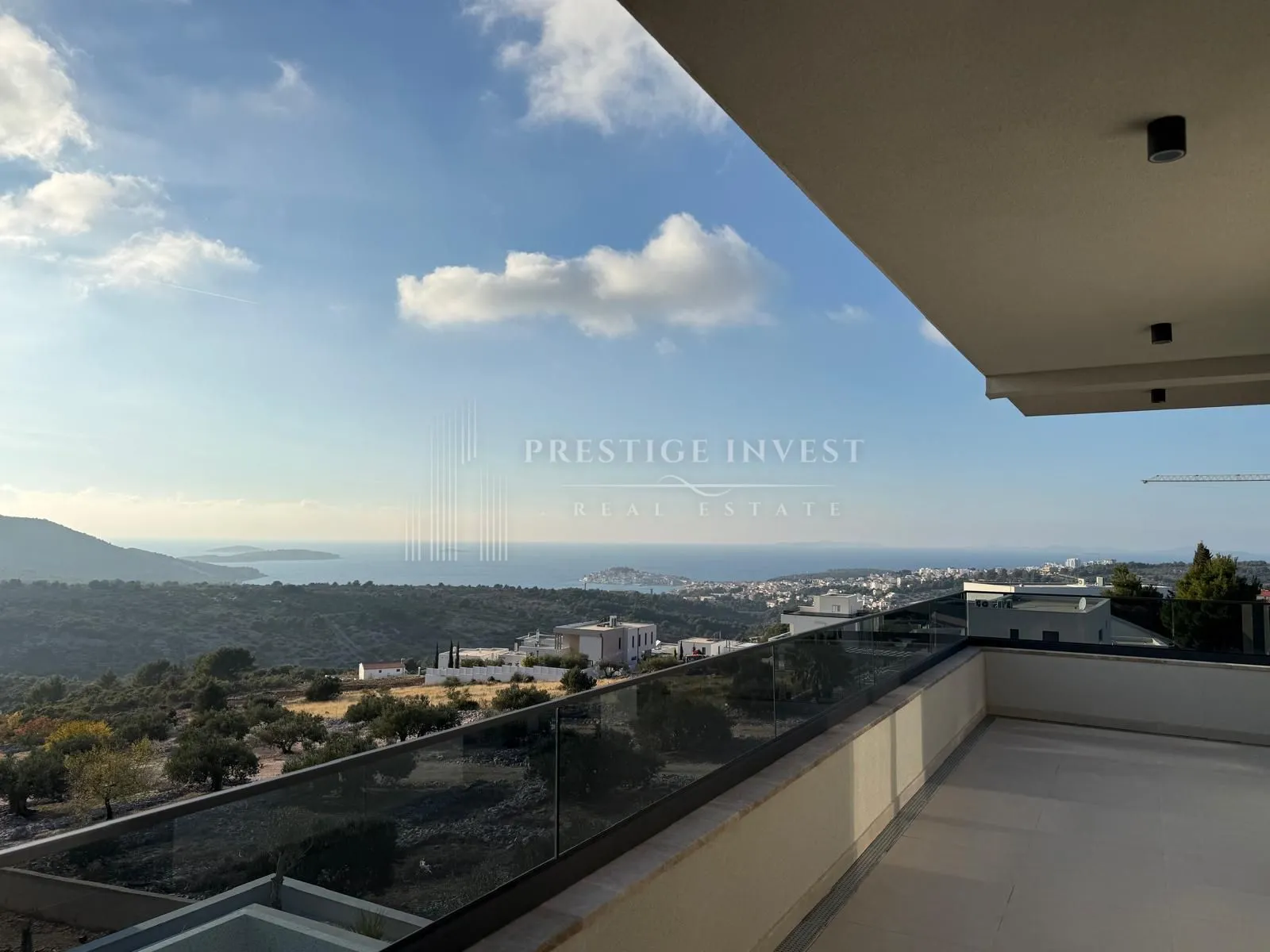 primošten- vila s bazenom i panoramskim pogledom - slika 16