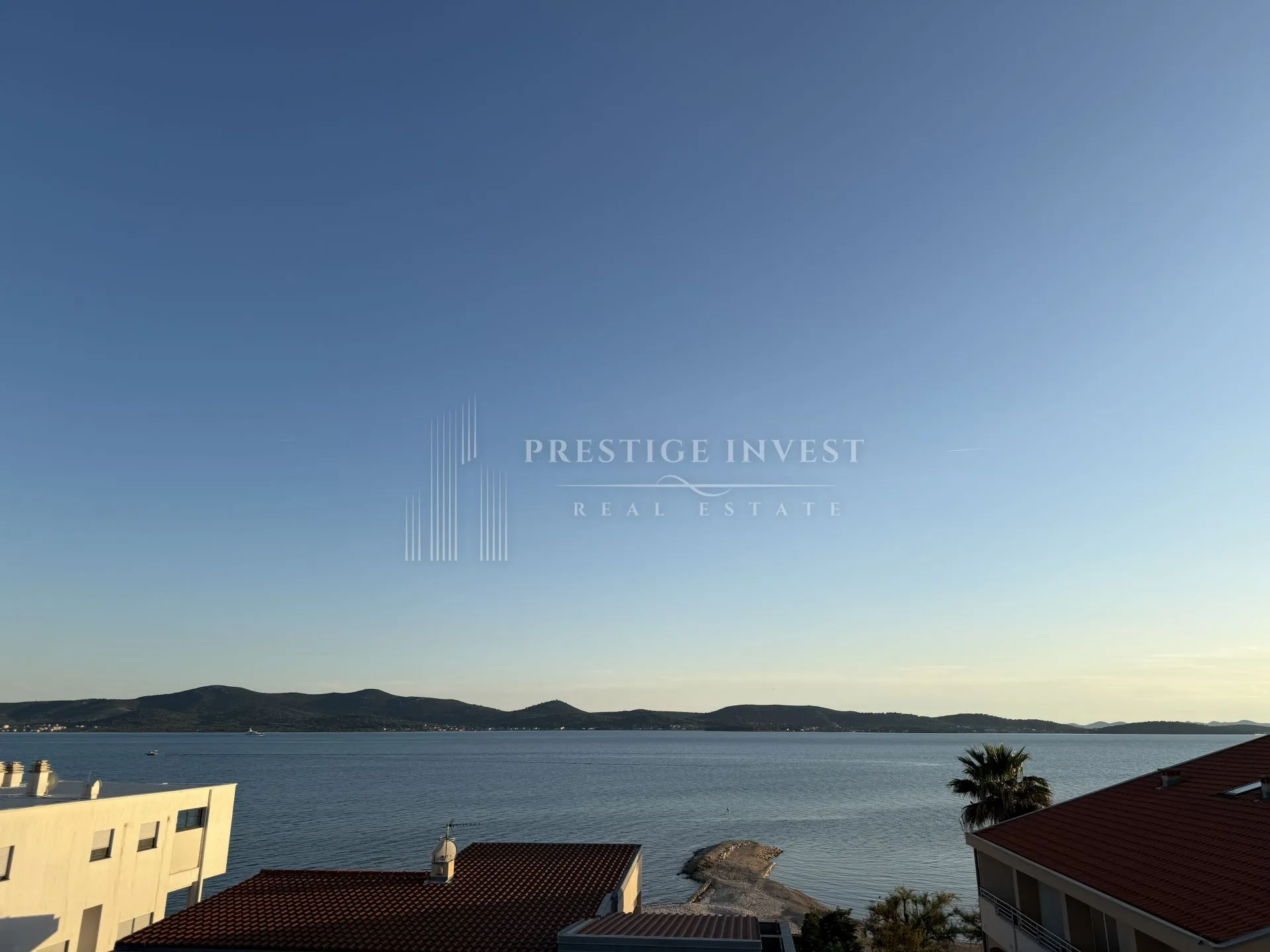 ekskluzivan penthouse- drugi red od plaže - slika 2