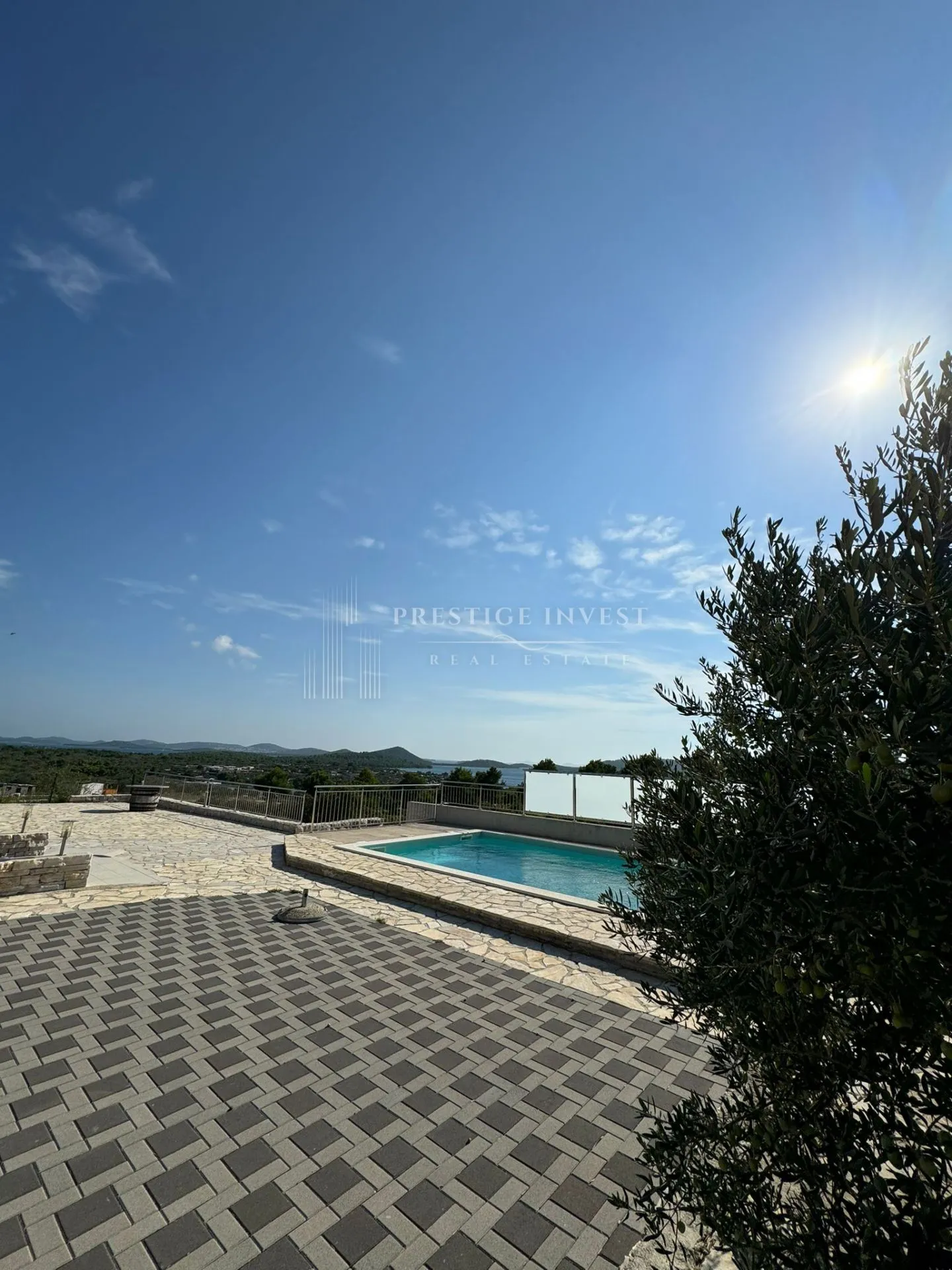 drage-mediteranska villa s bazenom - slika 29
