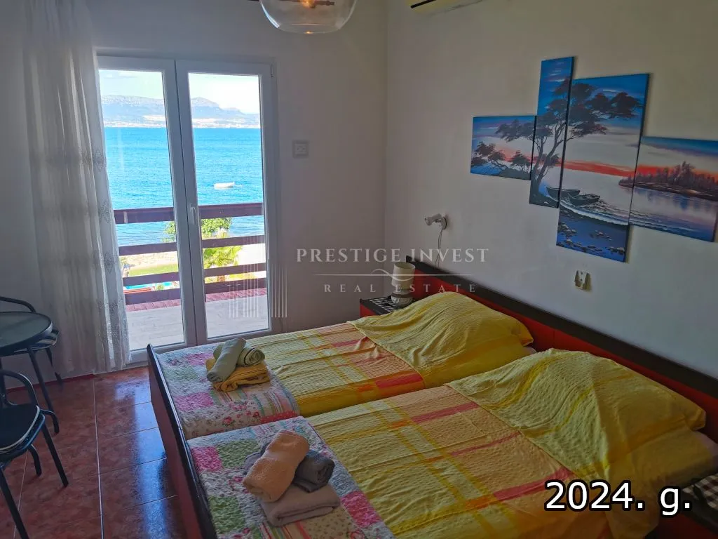 villa prvi red uz more, trogir, čiovo - slika 29