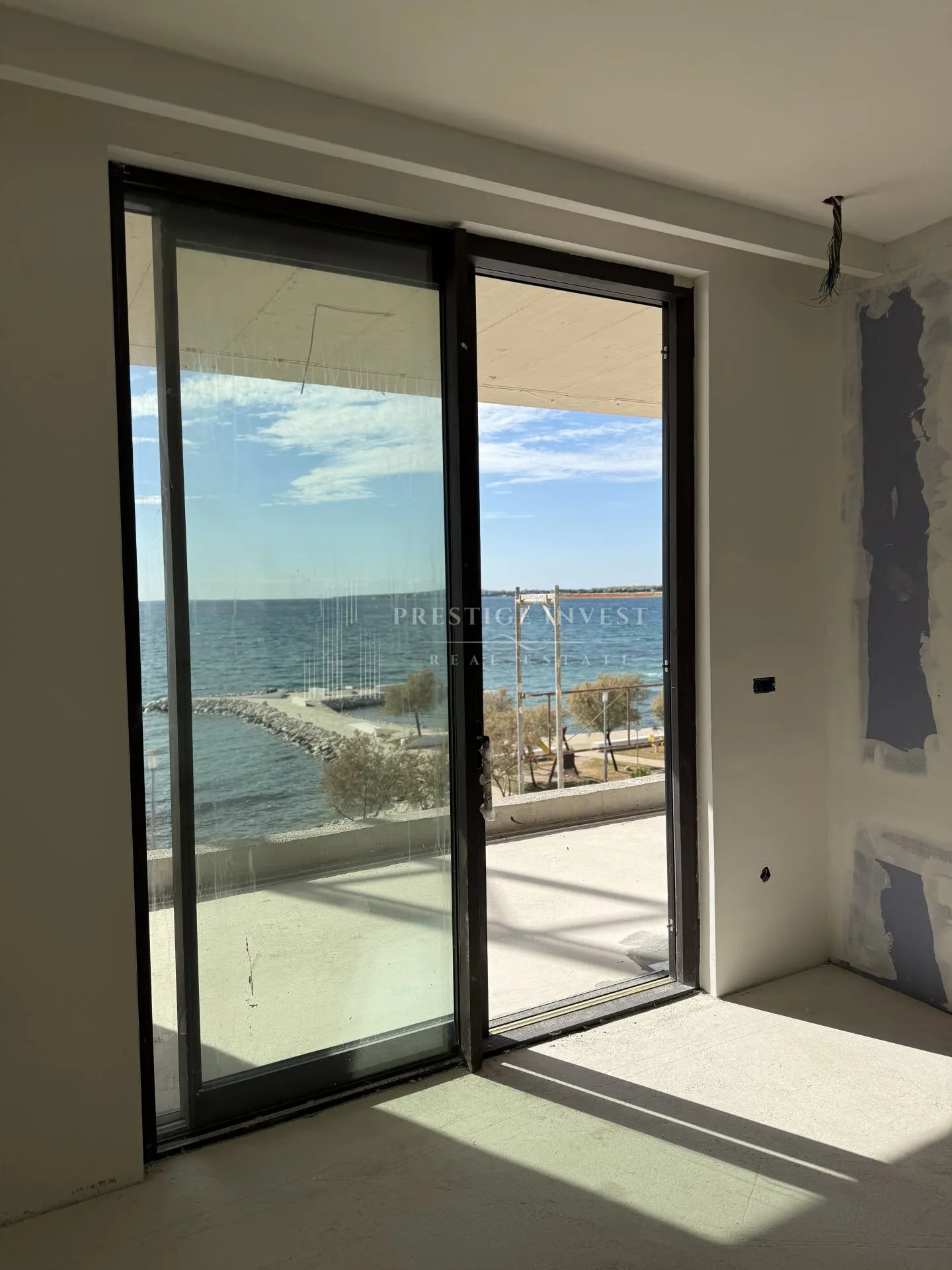 penthouse- prvi red uz more- privatni lift- 343m2 - slika 23