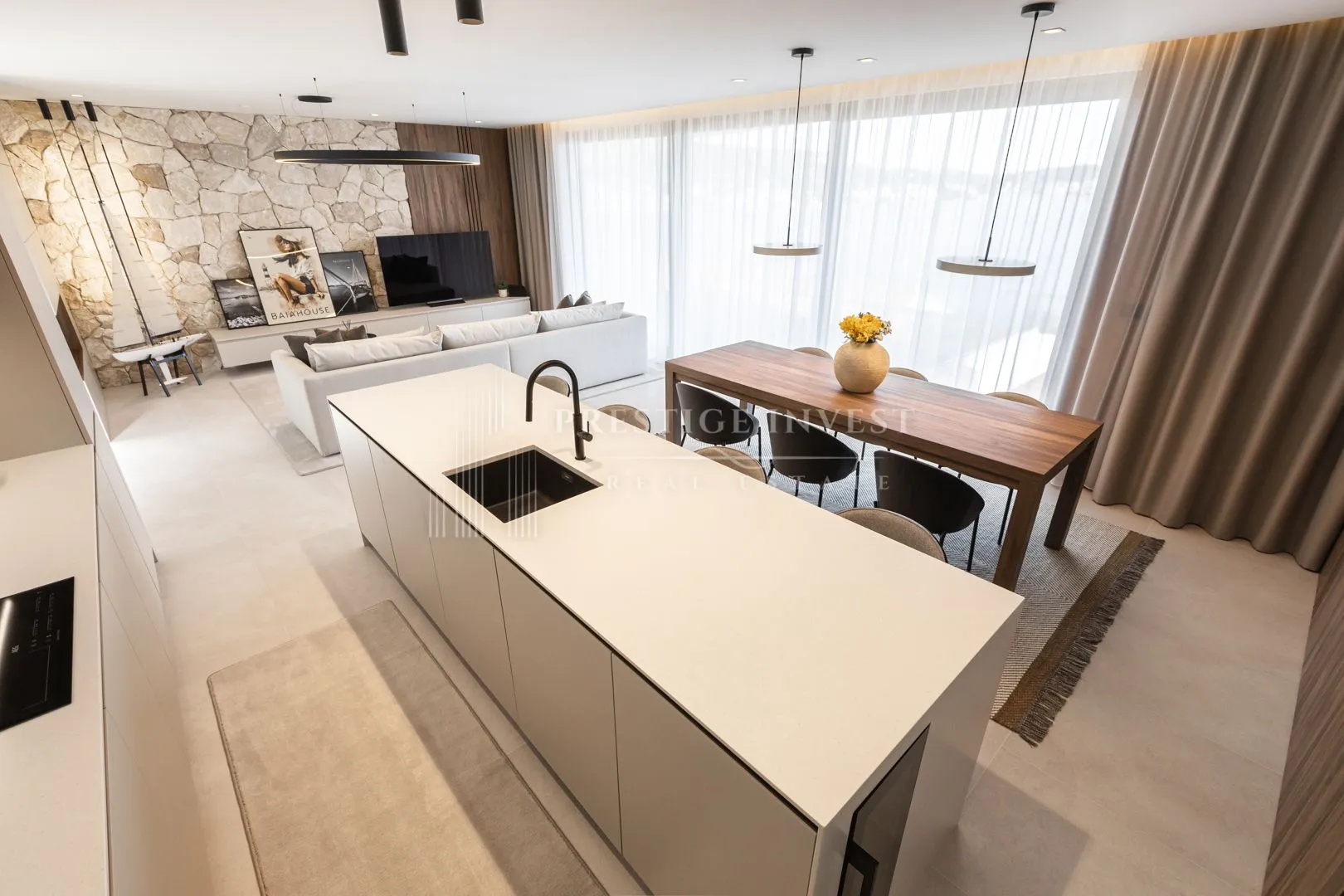 rogoznica- centar- luksuzan namješten penthouse - slika 16