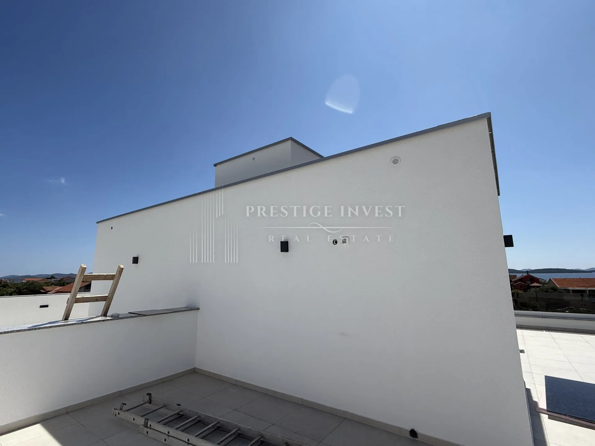 sukošan- luksuzan penthouse s5- krovna terasa - slika 7