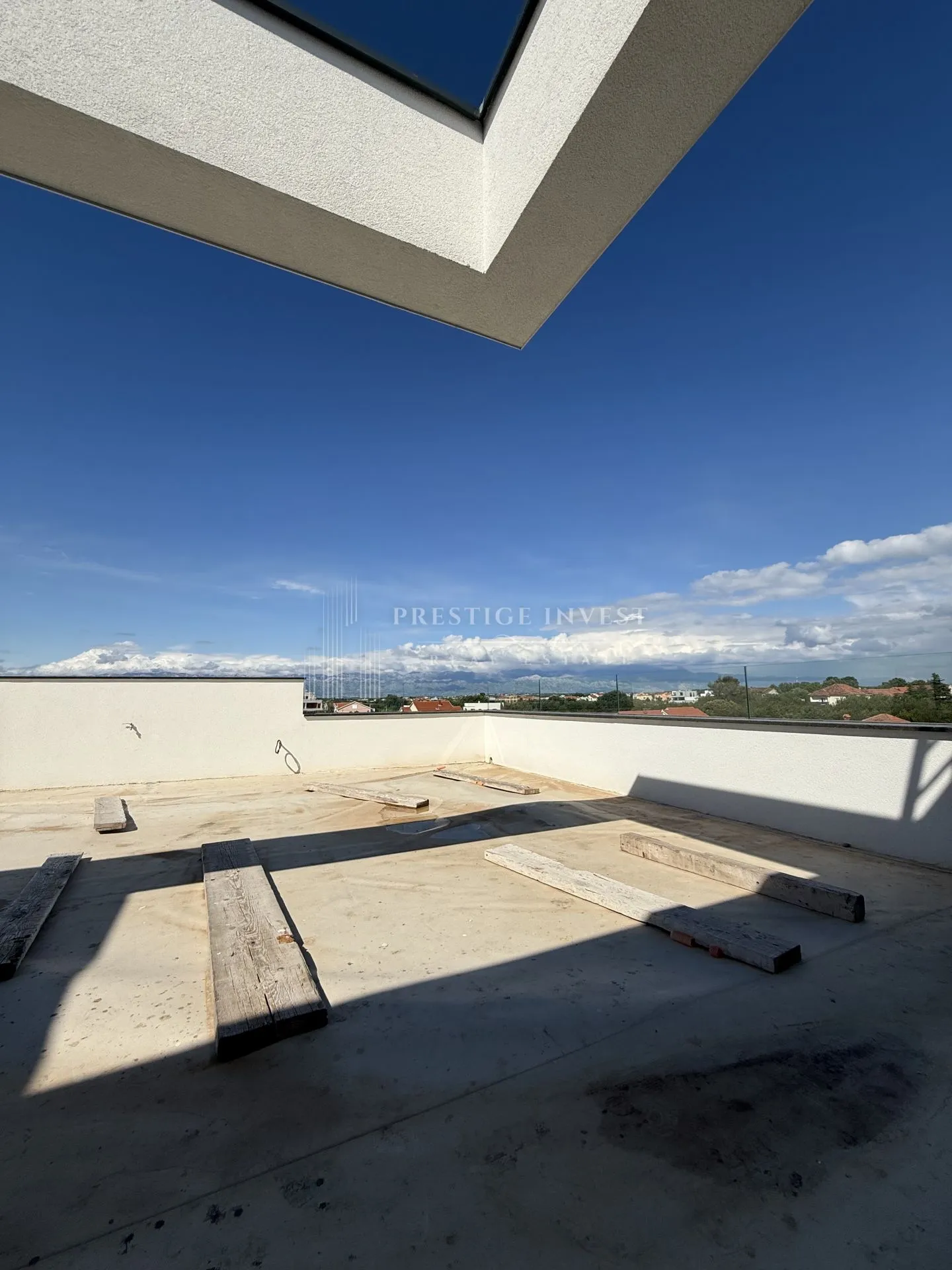 luksuzan penthouse pogled na more- s7 - drugi red uz more - slika 9