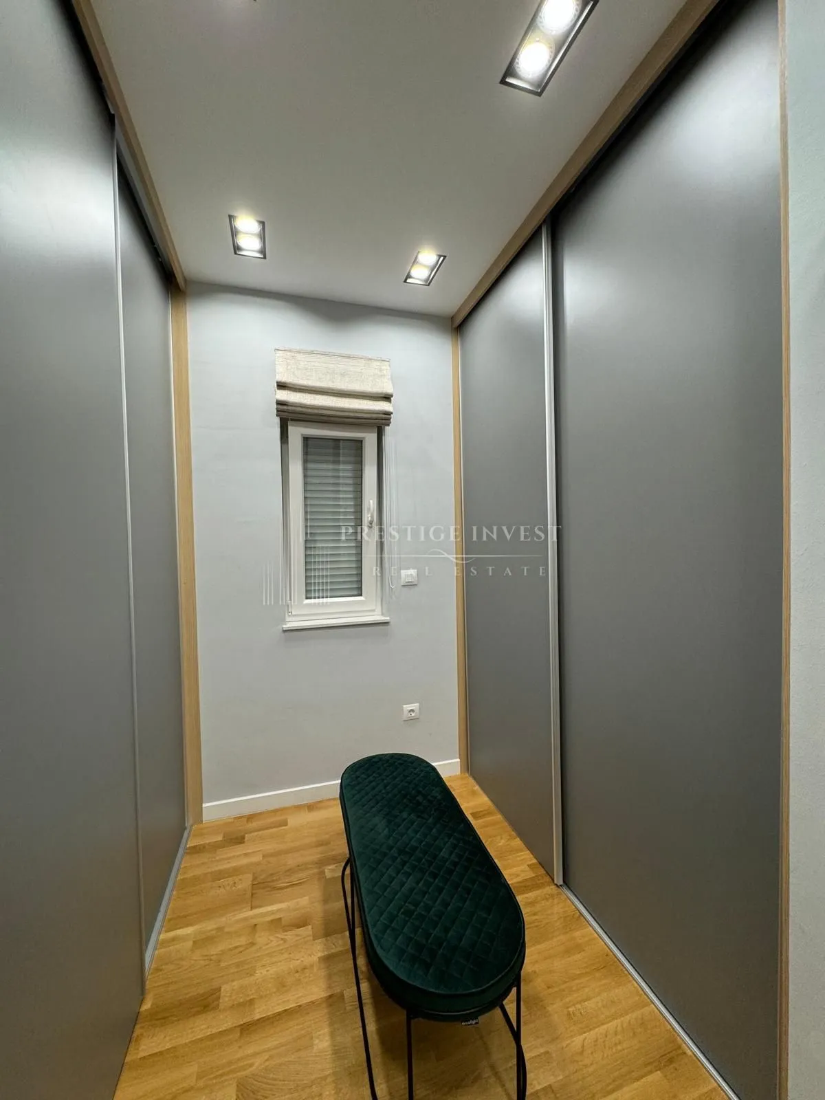prilika- zadar- prvi red uz more -trosoban stan s garažom - slika 39