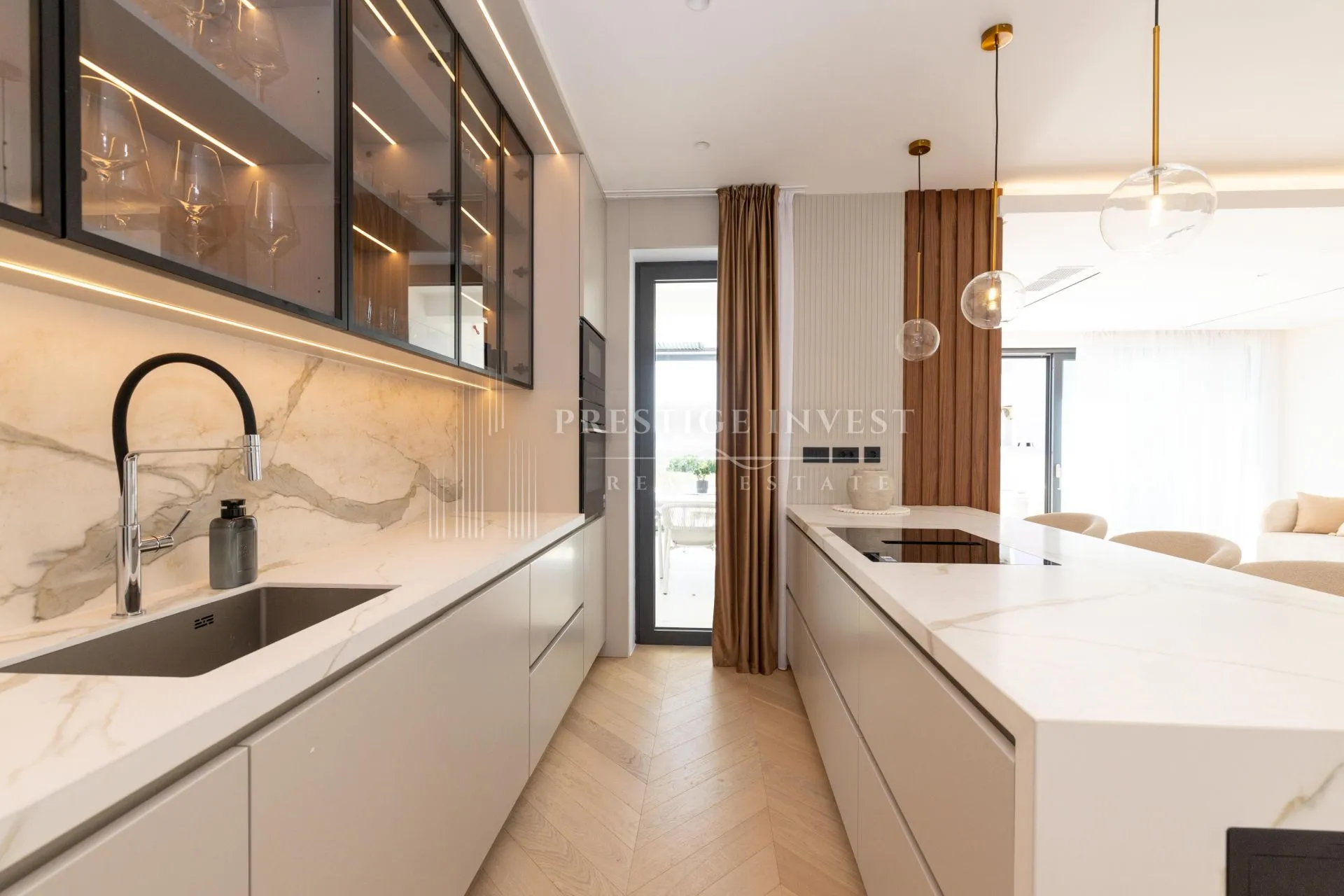 zadar- luksuzan penthouse s pogledom na more- blizina plaže - slika 25