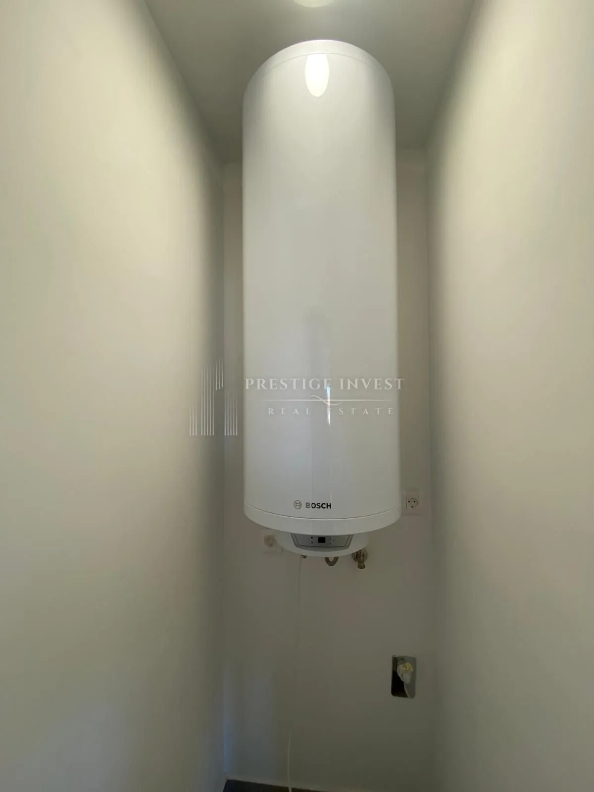 diklo- trosoban penthouse s krovnom terasom i pogledom na more - slika 10