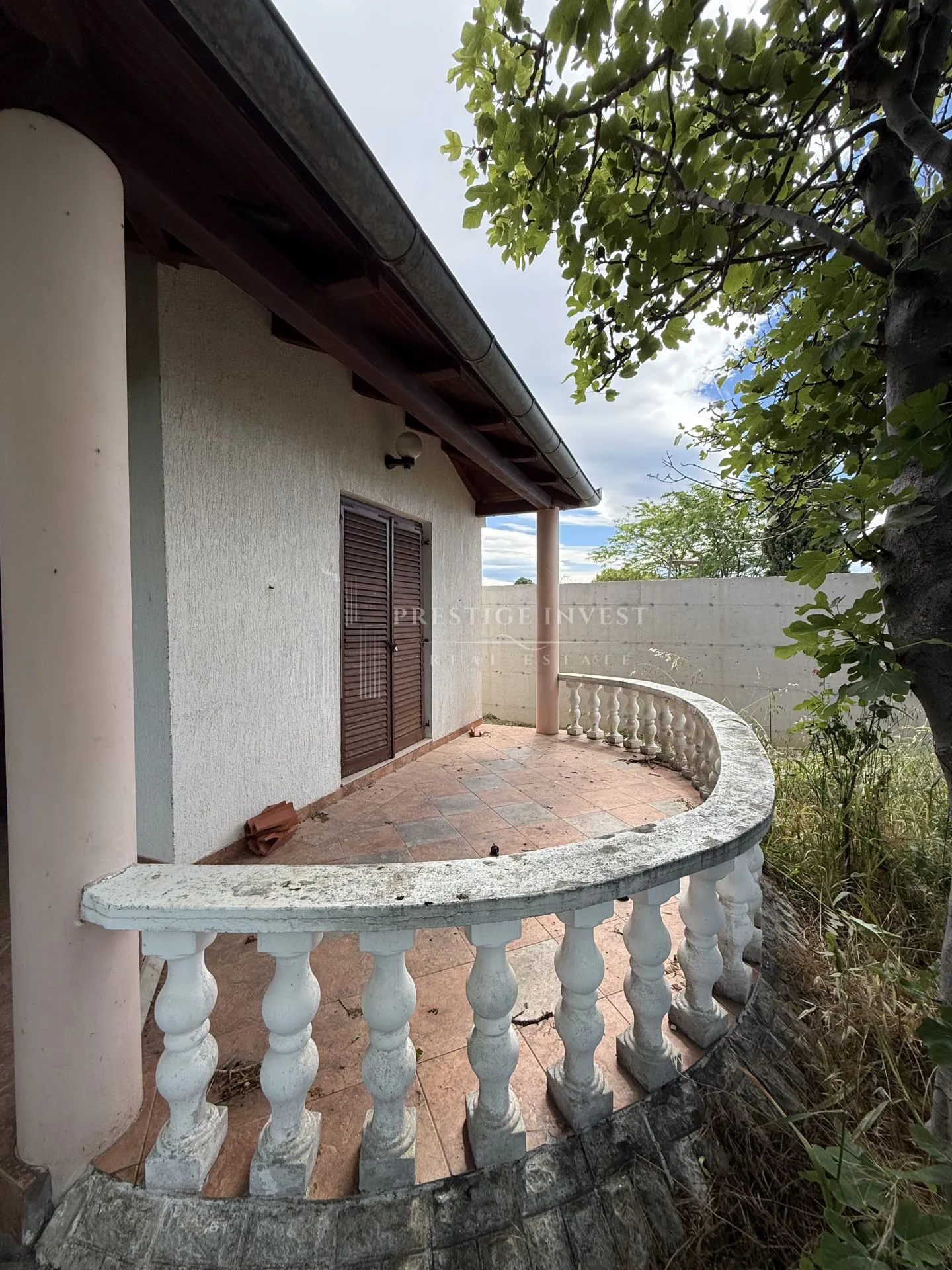 prilika- prvi red uz more- kuća 480m2 - slika 17