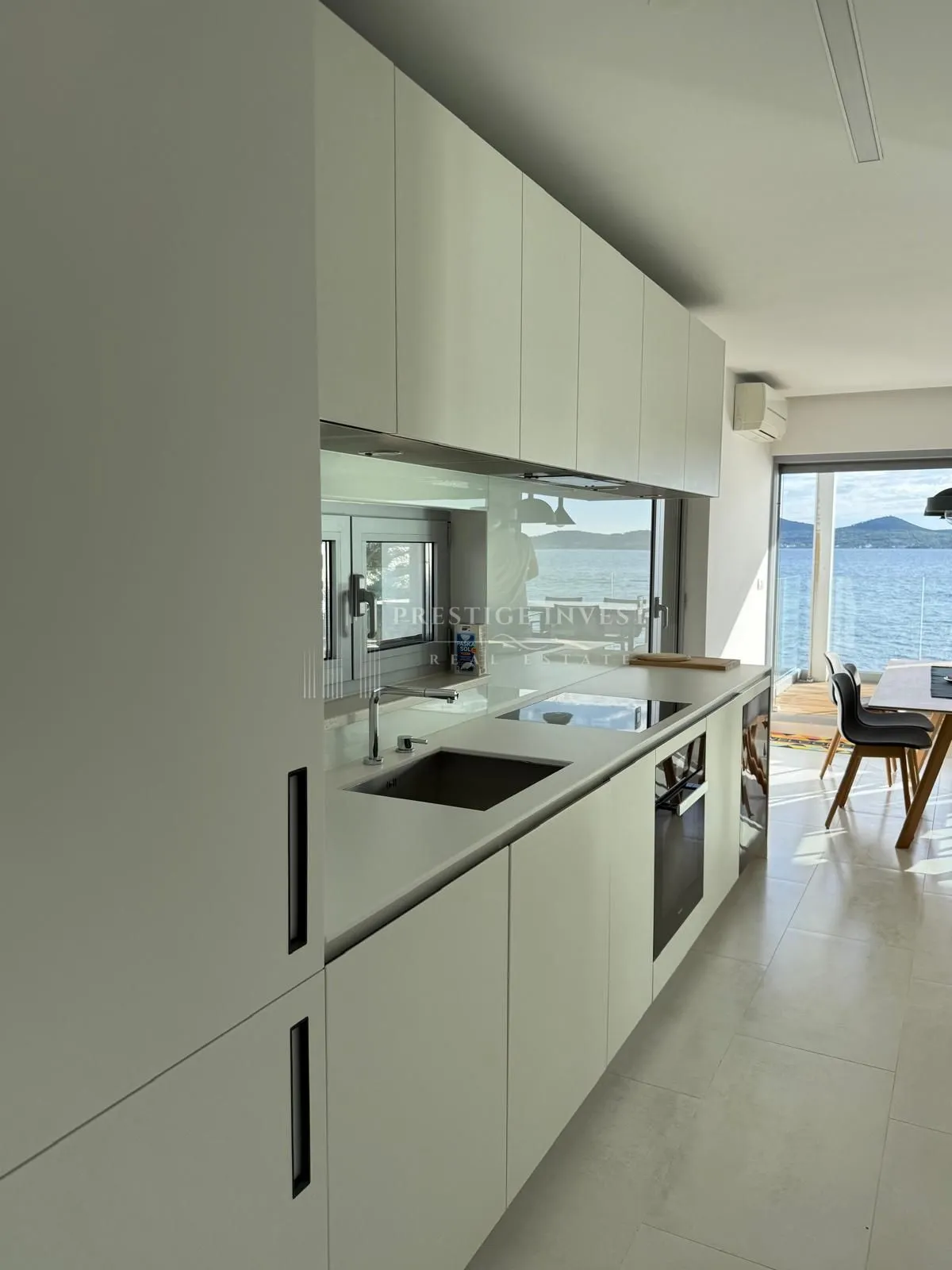 sukošan - penthouse- prvi red uz more - slika 30