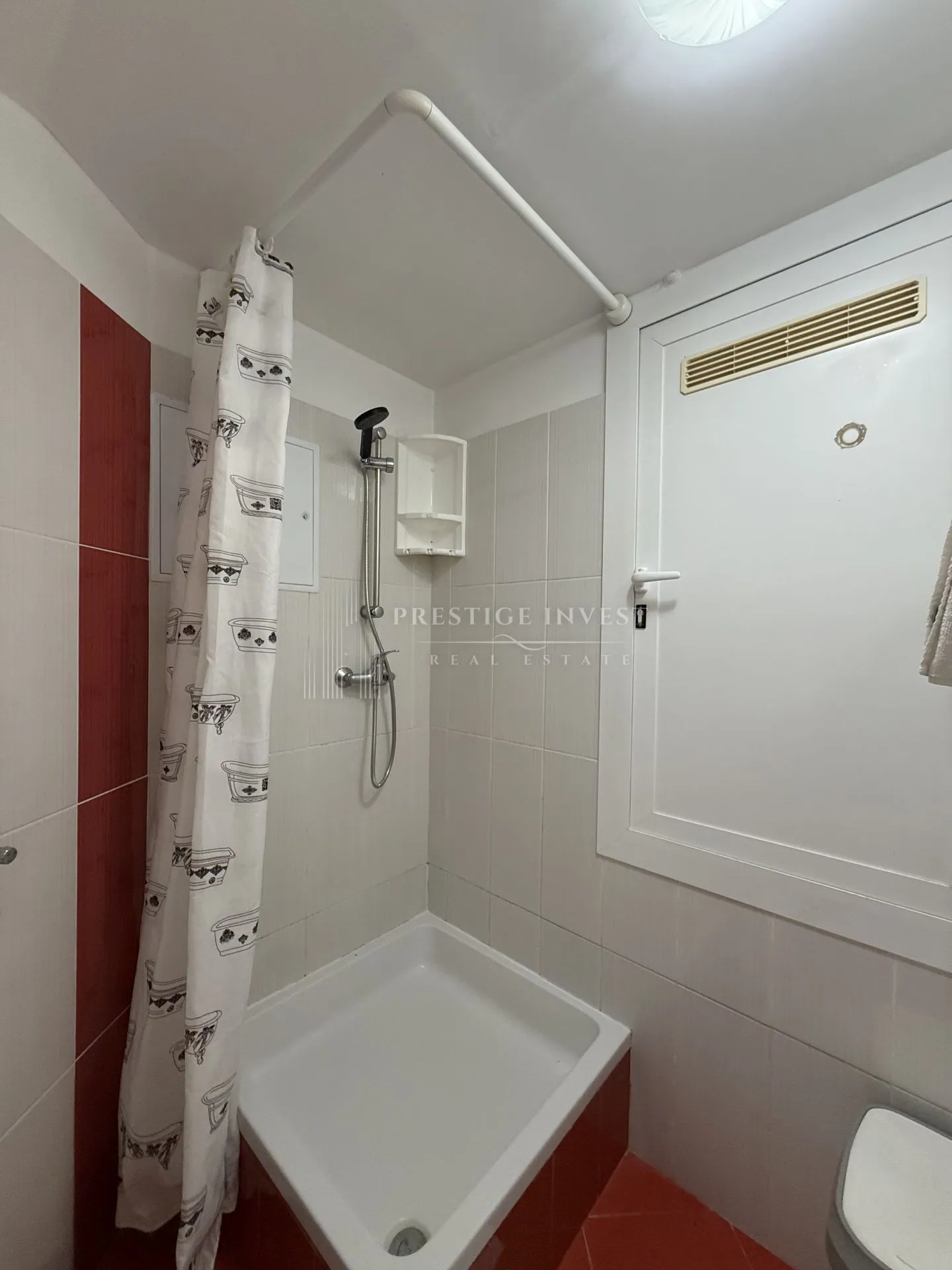 sukošan- apartmanska kuća -1900m2- 150m od plaže - slika 12