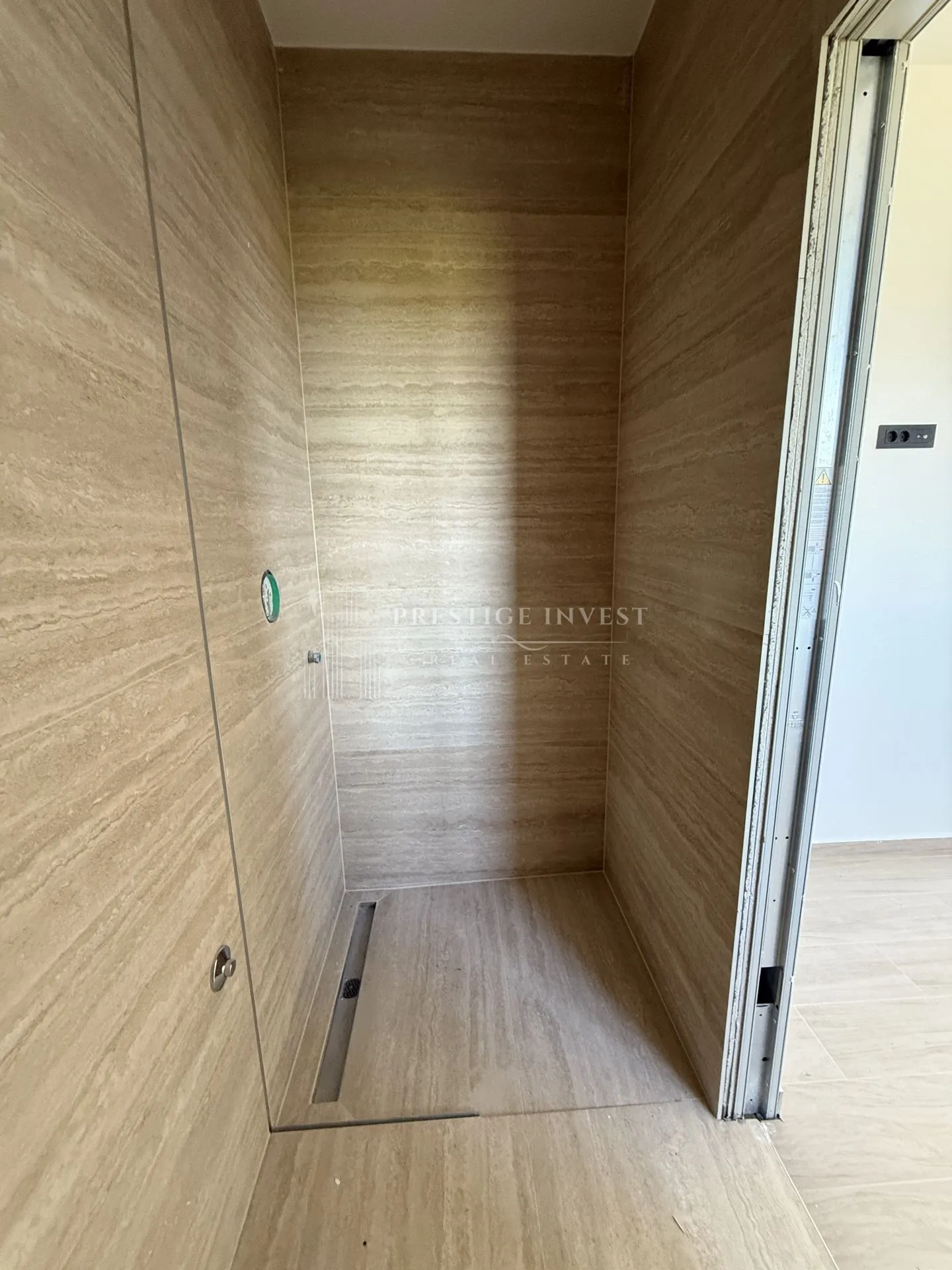 luksuzan penthouse pogled na more- s7 - drugi red uz more - slika 34