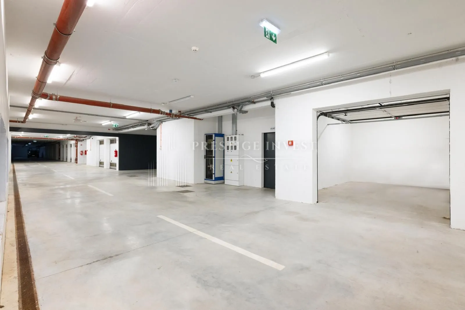 zadar-namješten trosoban penthouse s garažom - slika 48