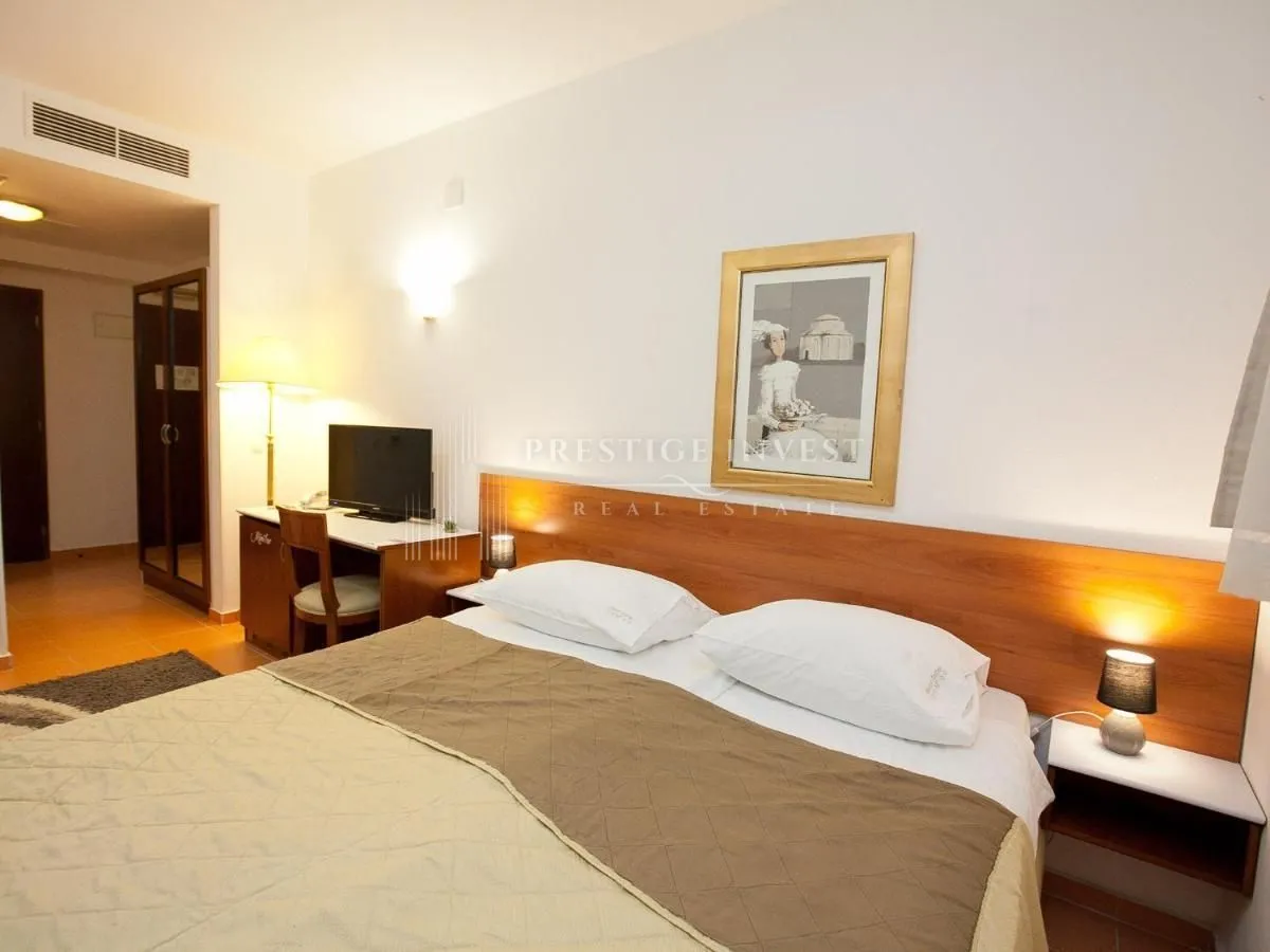 hotel s 30 soba u blizini mora u centru zadra - slika 27