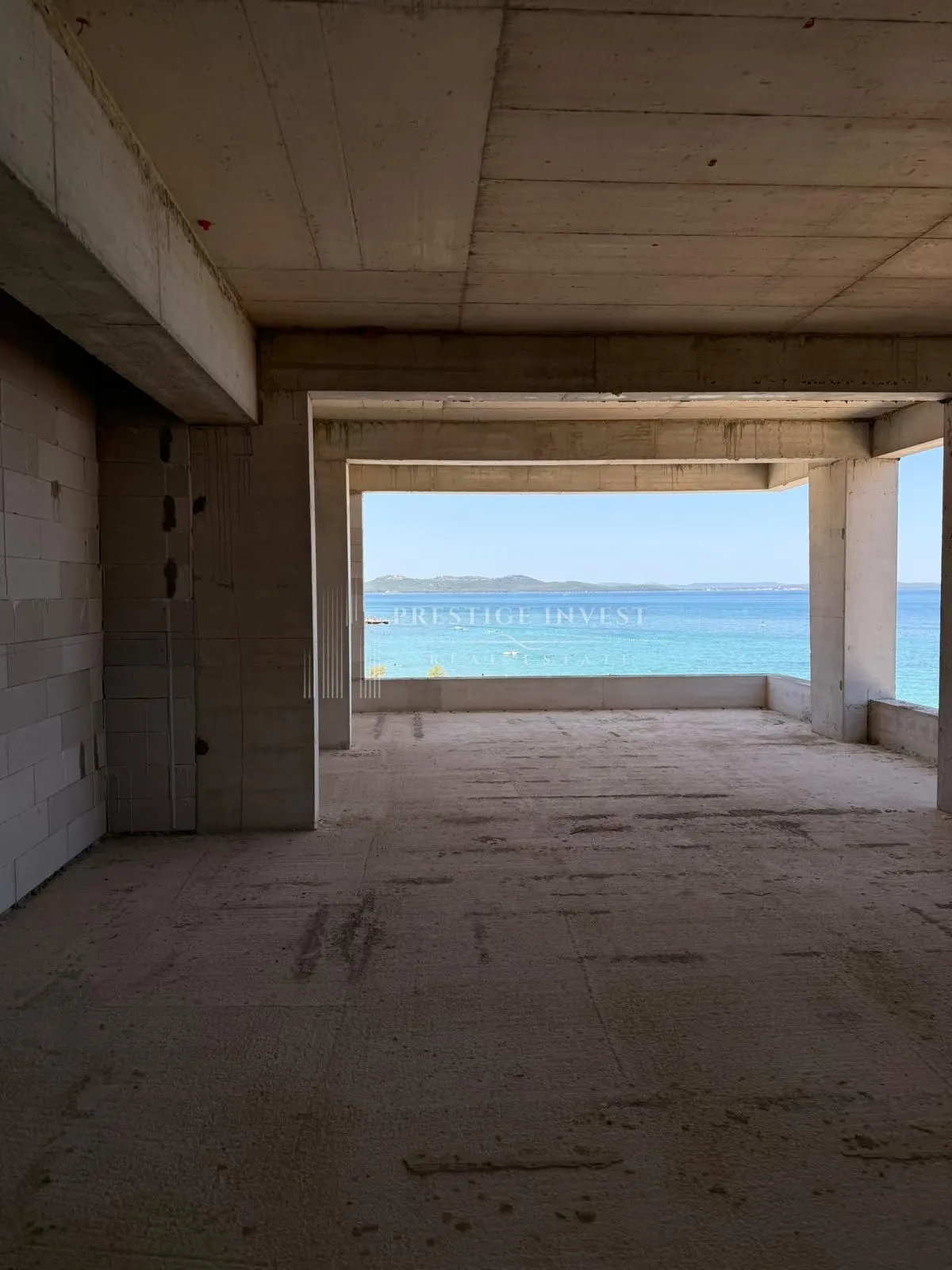 penthouse s5 prvi red uz more-krovna terasa,bazen - slika 25