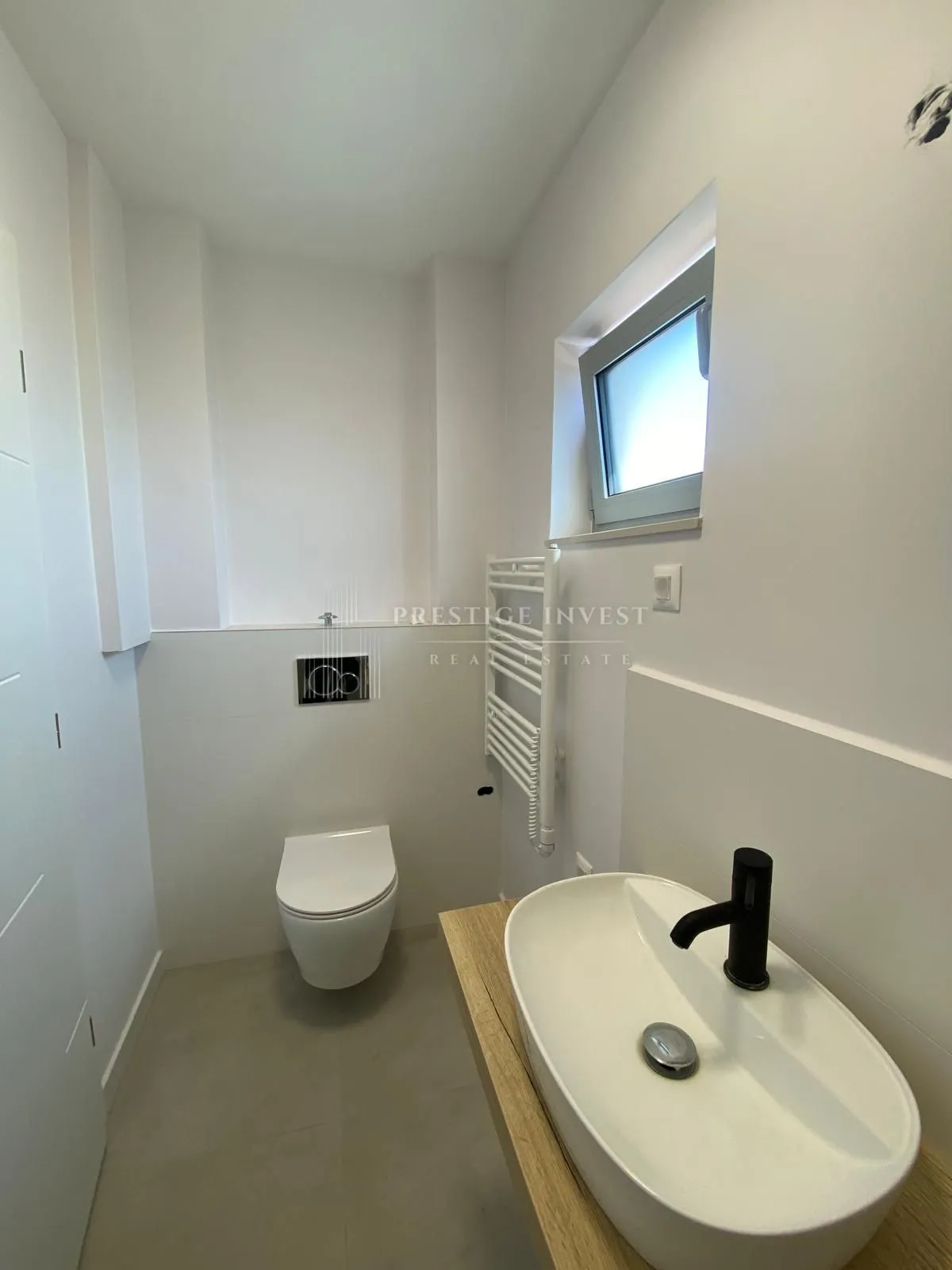 diklo- trosoban penthouse s krovnom terasom i pogledom na more - slika 18