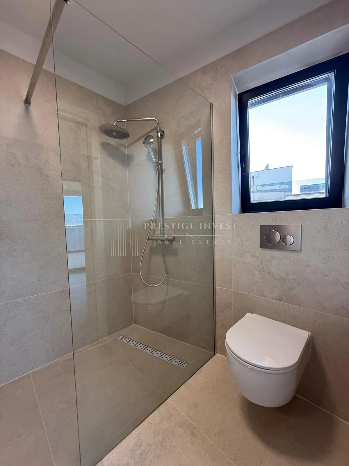 penthouse - s8- trosoban stan prvi red uz more - slika 34