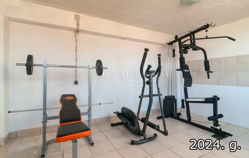 villa prvi red uz more, trogir, čiovo - slika 24