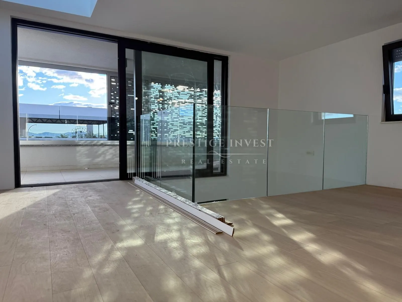 zadar- penthouse s galerijom i krovnom terasom - slika 40