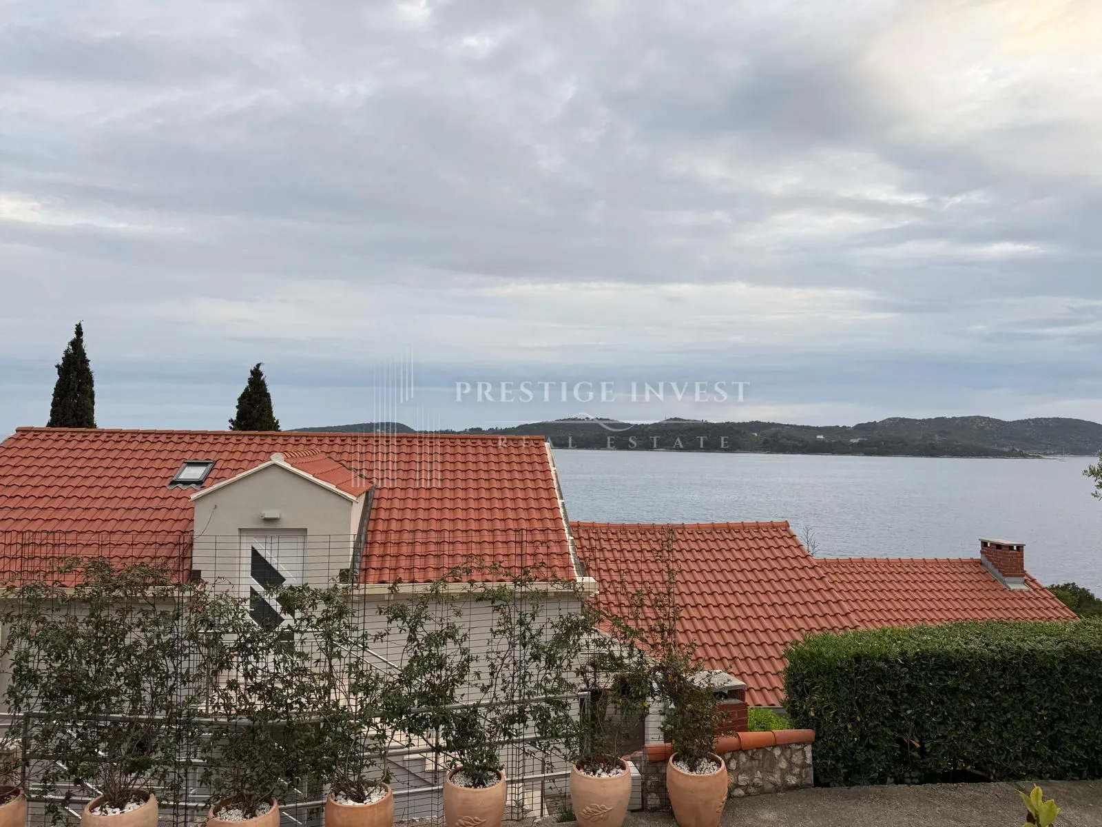 dubrovnik- prvi red uz more- jedinstvena prilika - slika 3