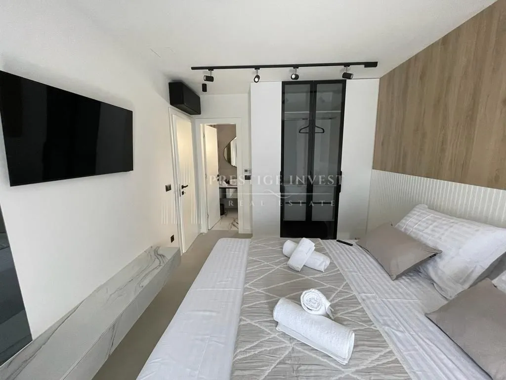 luksuzna vila corum – čiovo, južna strana - slika 15