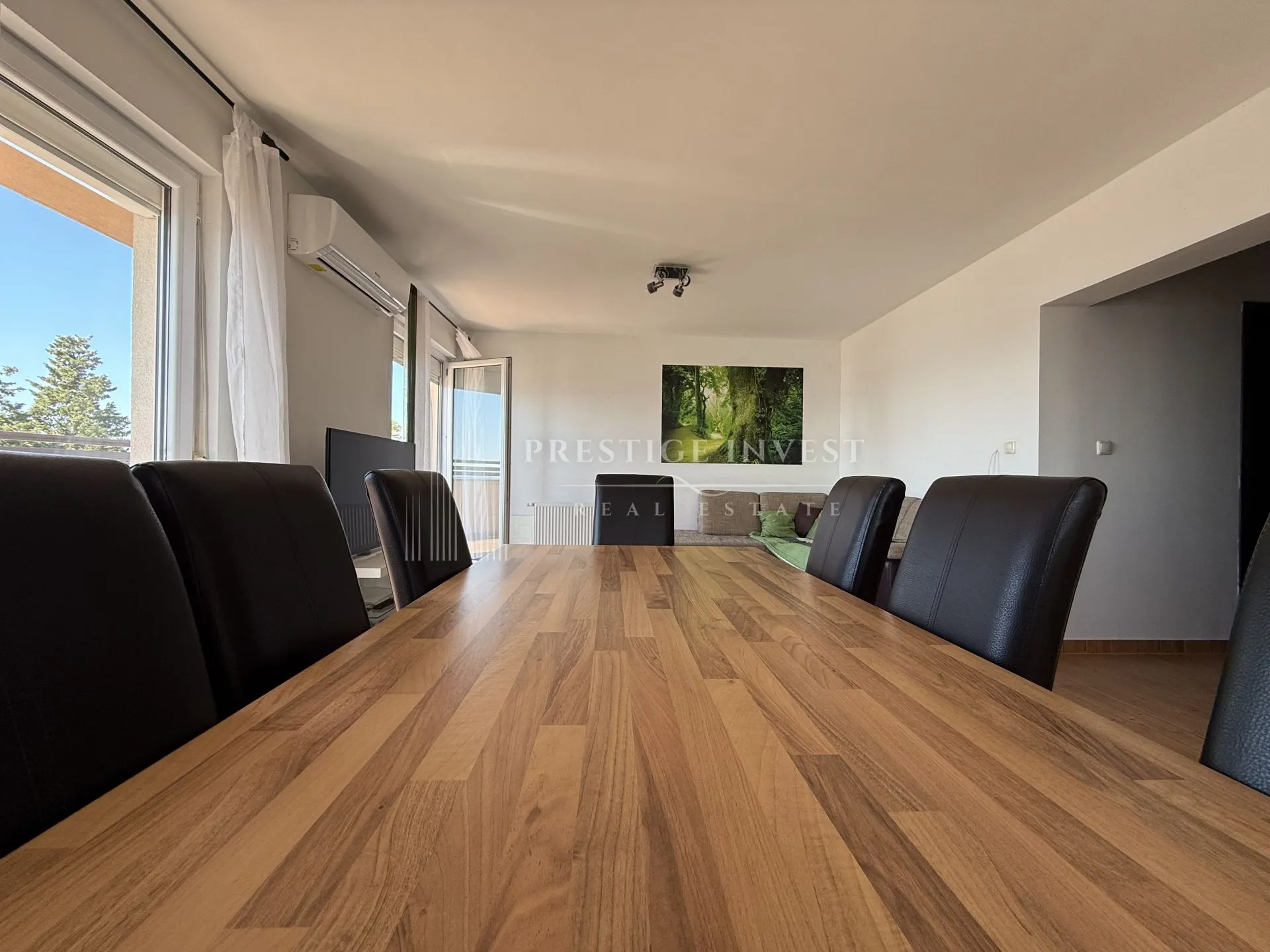 prvi red uz more- trosoban penthouse s krovnom terasom - slika 25