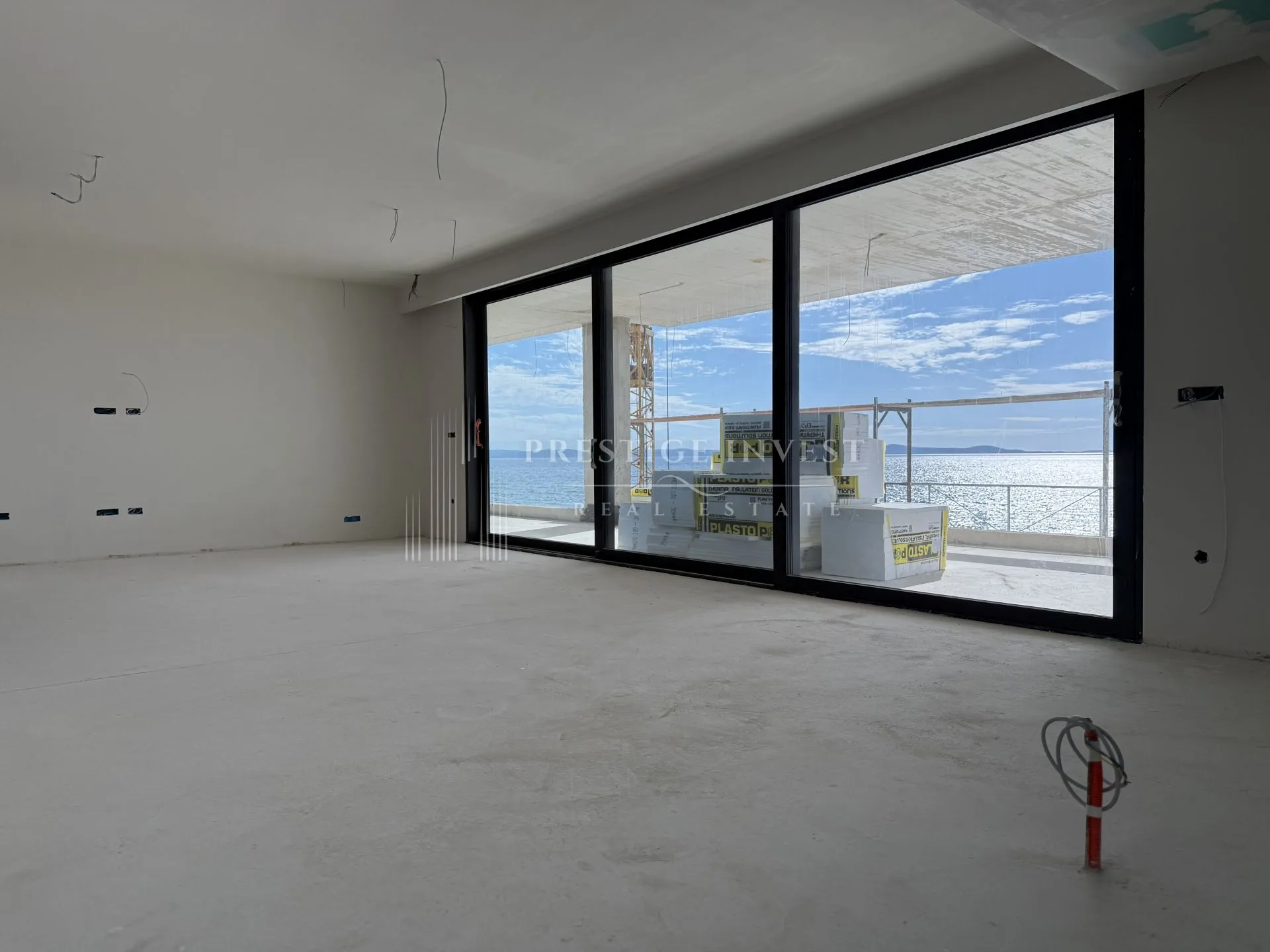penthouse- prvi red uz more- privatni lift- 343m2 - slika 15