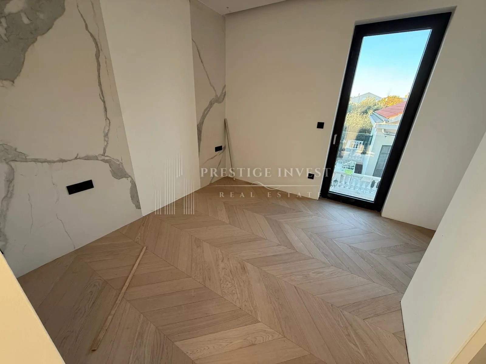 zadar- luksuzan penthouse s pogledom na more- blizina plaže - slika 30