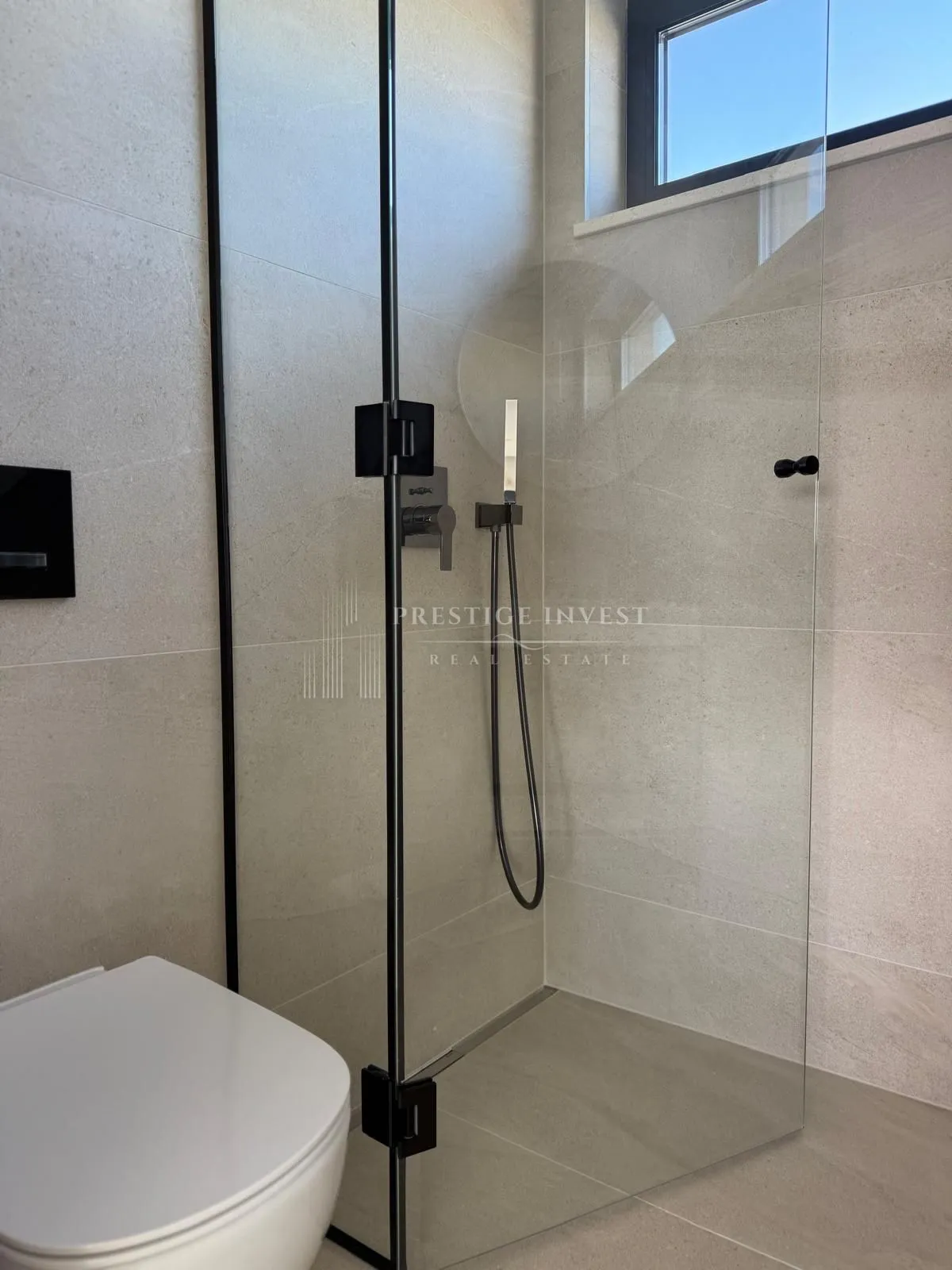 luksuzan penthouse s garažom- 1. red uz more - slika 37