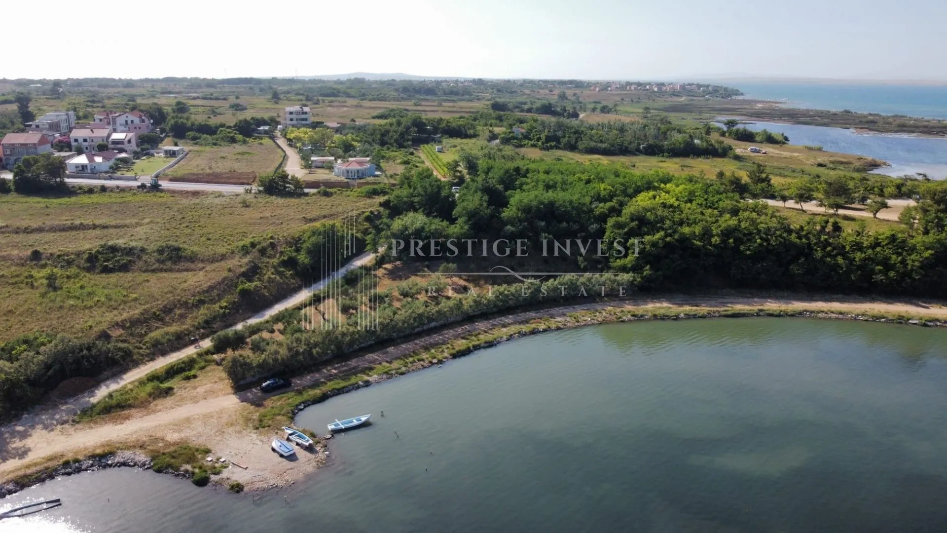 exlusivna vila nin- prvi red uz pješćanu plažu - slika 10