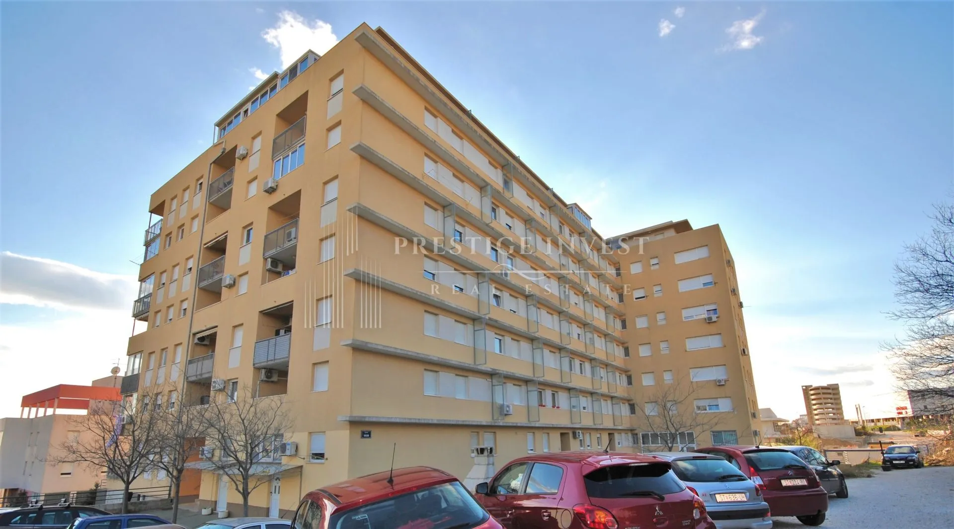 dvosobni stan split - slika 17
