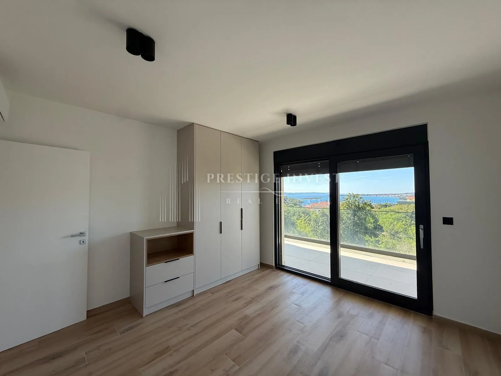 drage - vila s bazenom - nesmetan pogled na more - slika 27