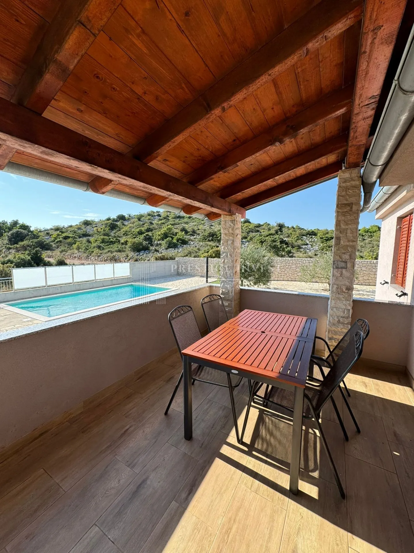 drage-mediteranska villa s bazenom - slika 18