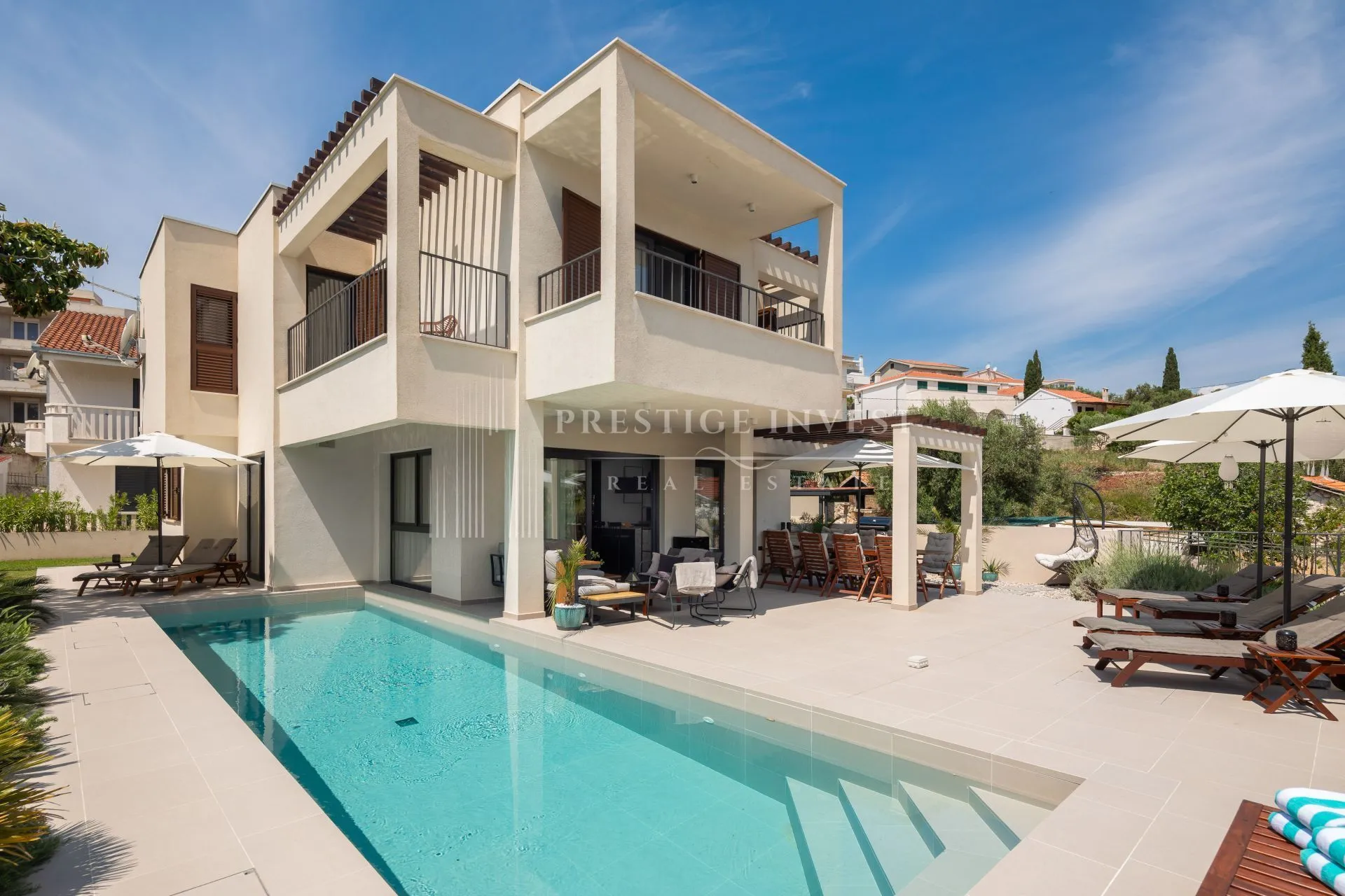 luksuzna vila 2. red uz pješćanu plažu - slika 5