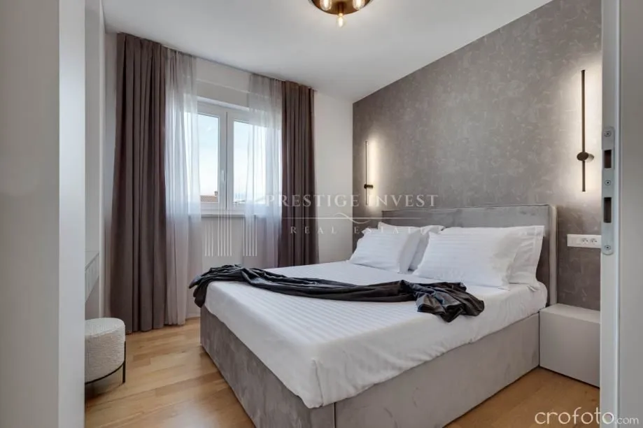 zadar-dvosoban penthouse s krovnom terasom - slika 5