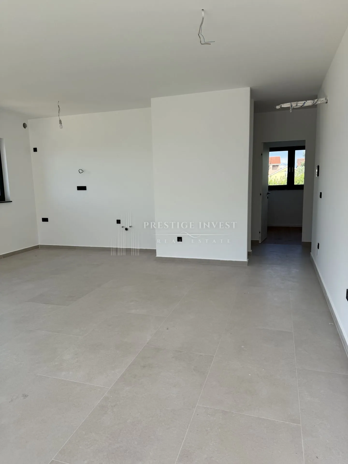 dvosoban stan s1 s vrtom- 2 red uz plažu! - slika 33