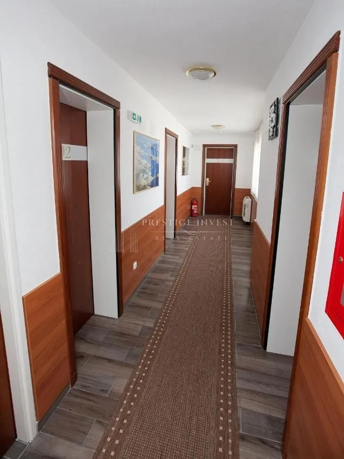 hotel s 30 soba u blizini mora u centru zadra - slika 22
