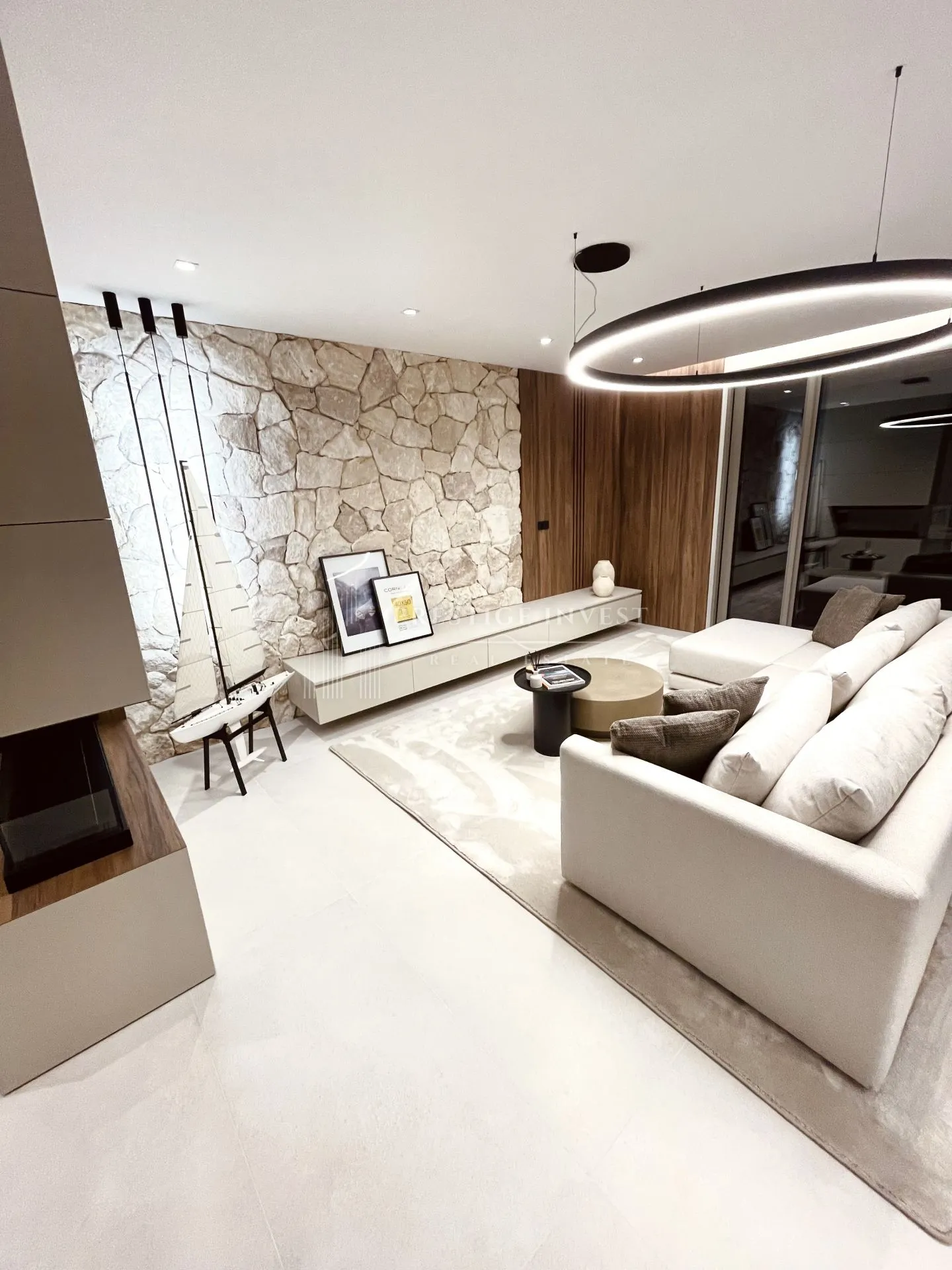 rogoznica- centar- luksuzan namješten penthouse - slika 20