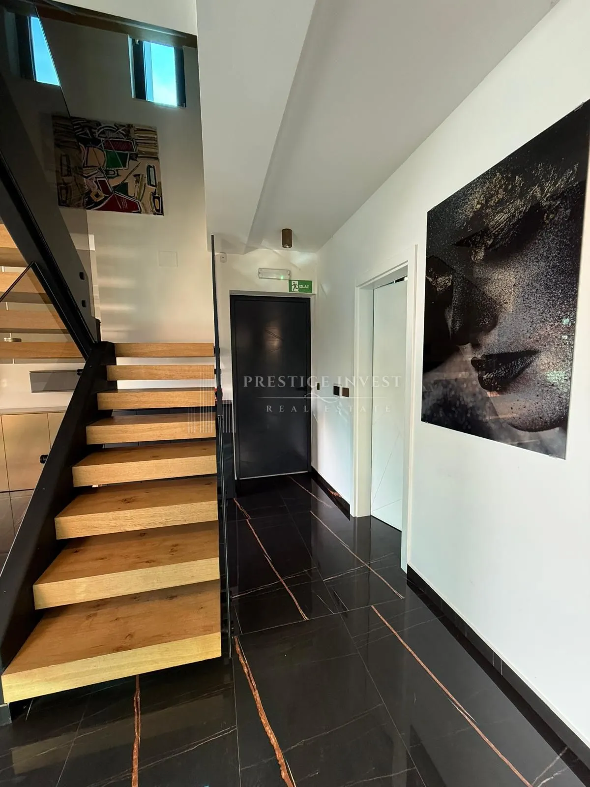 sukošan- luksuzan penthouse prvi red uz more - slika 11