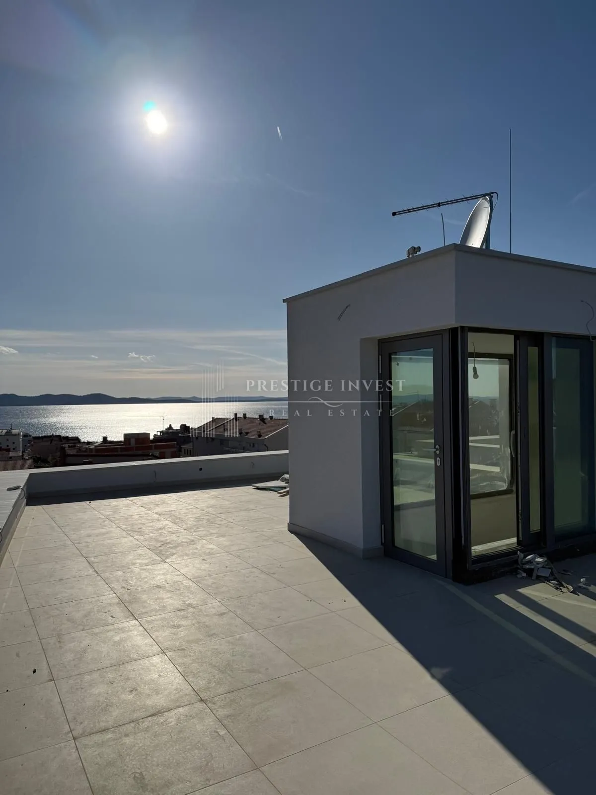 borik- penthouse s5 s krovnom terasom-pogled na more-garaža - slika 15