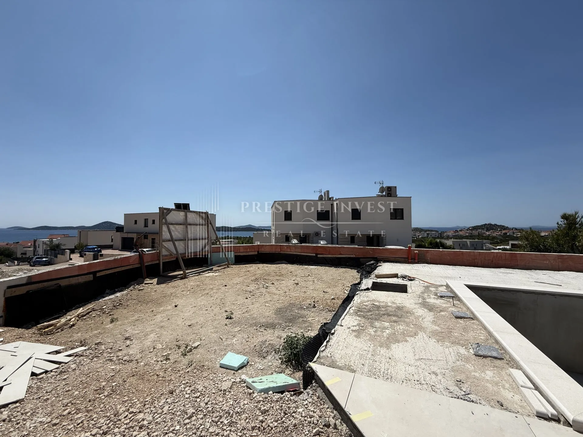 vodice- eksluzivna vila s panormaskim pogledom za otoke - slika 13