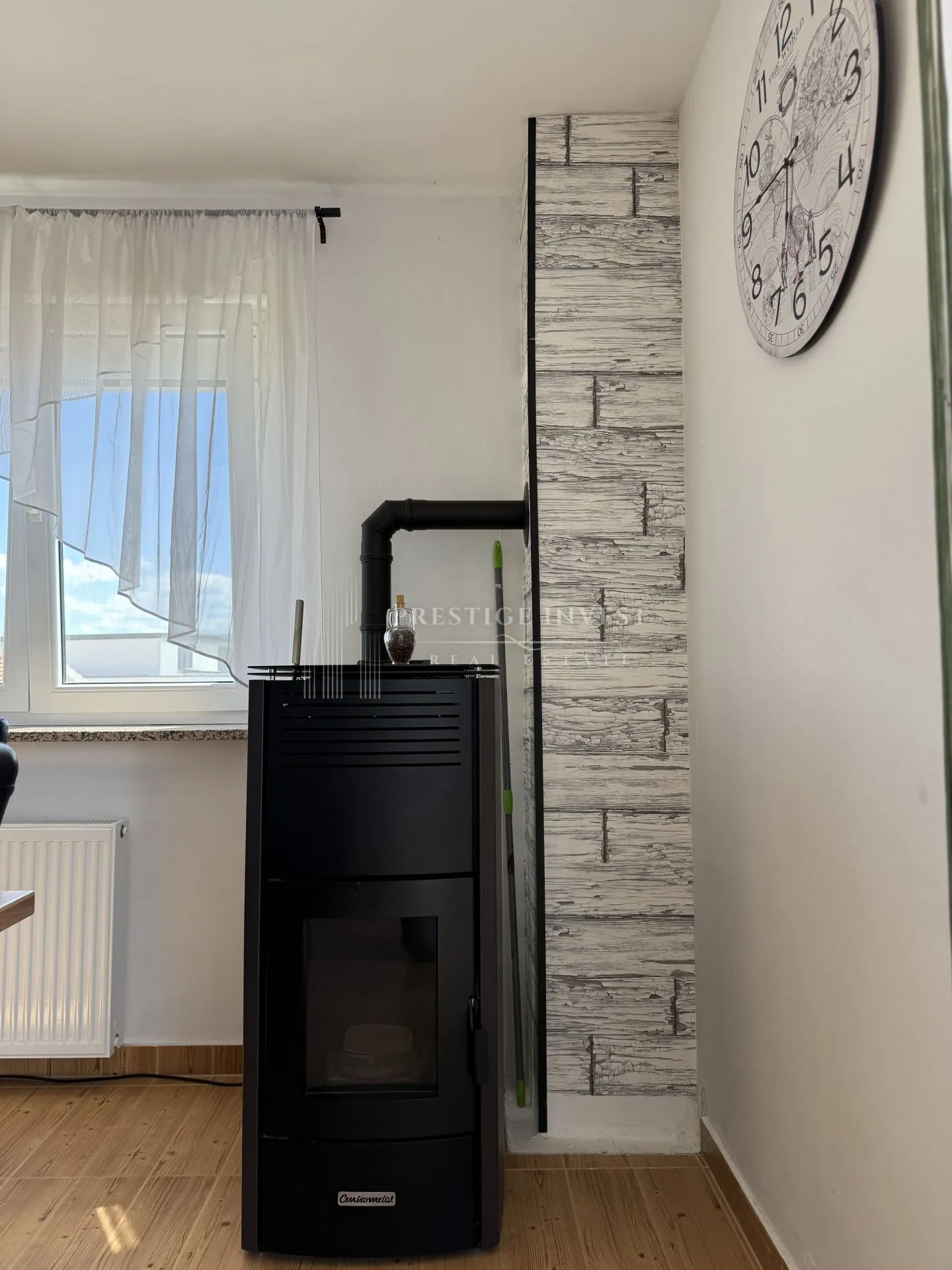 prvi red uz more- trosoban penthouse s krovnom terasom - slika 38