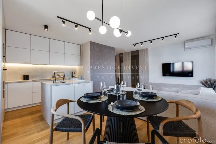 zadar-dvosoban penthouse s krovnom terasom - slika 11