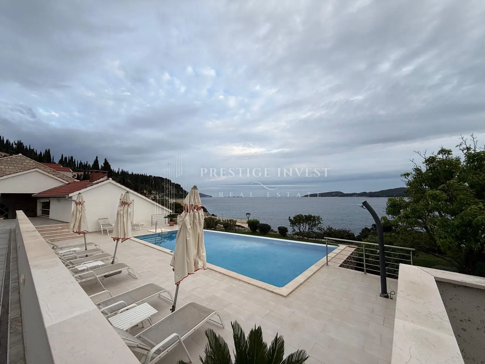 dubrovnik- prvi red uz more- jedinstvena prilika - slika 10