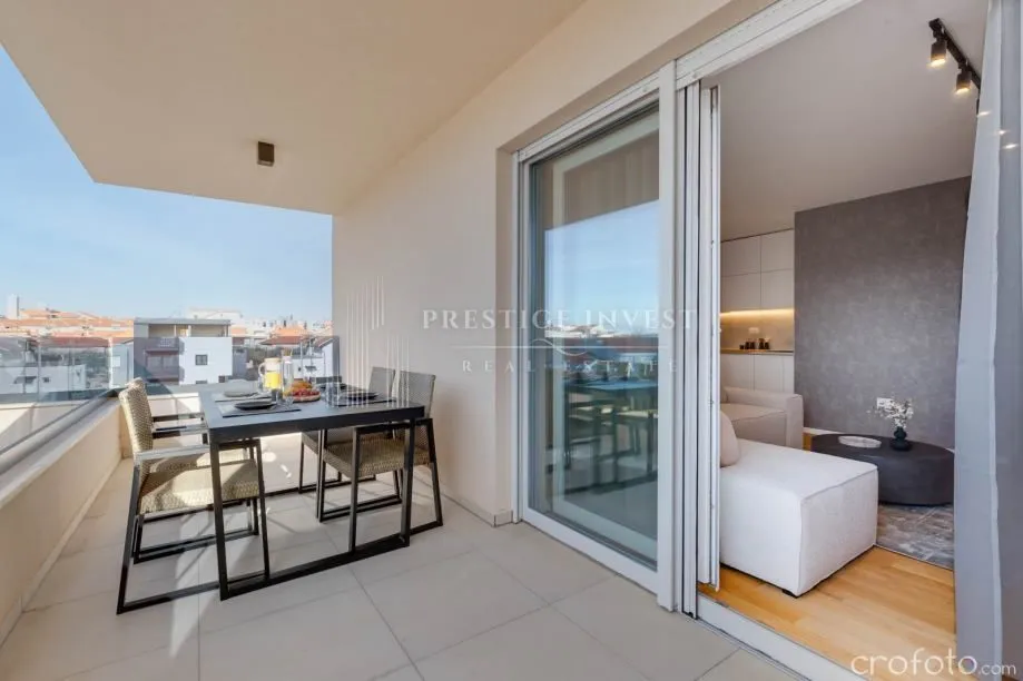 zadar-dvosoban penthouse s krovnom terasom - slika 13