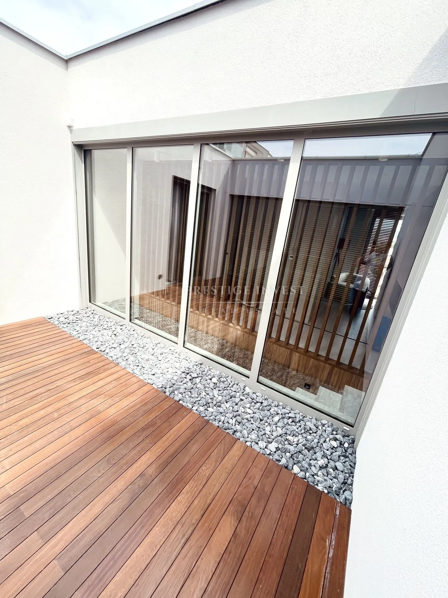 rogoznica- centar- luksuzan namješten penthouse - slika 87