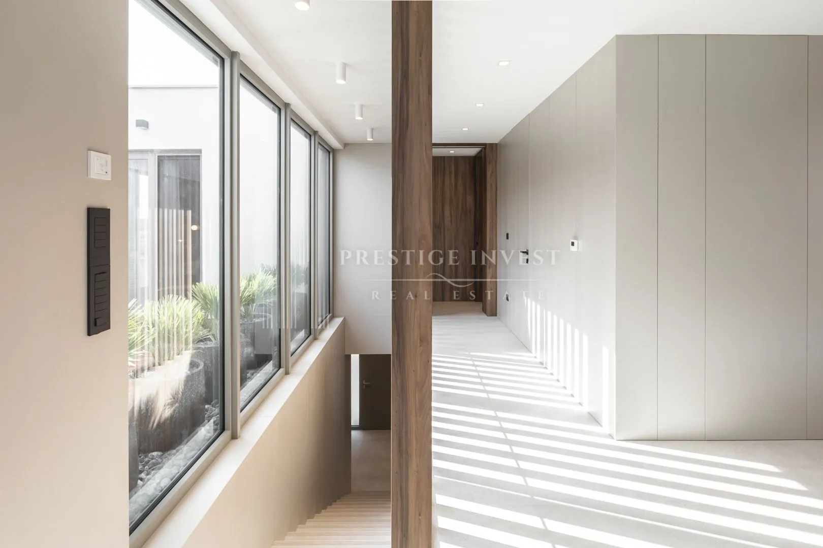 rogoznica- centar- luksuzan namješten penthouse - slika 19