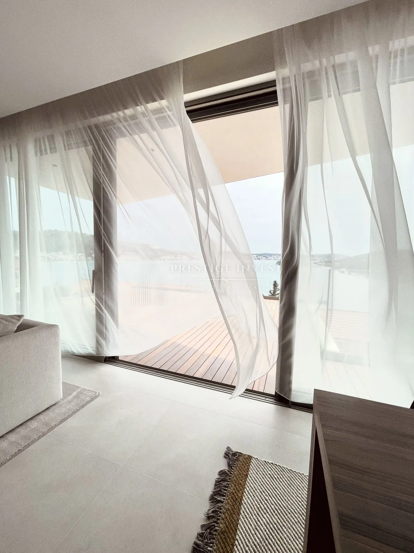 rogoznica- centar- luksuzan namješten penthouse - slika 82