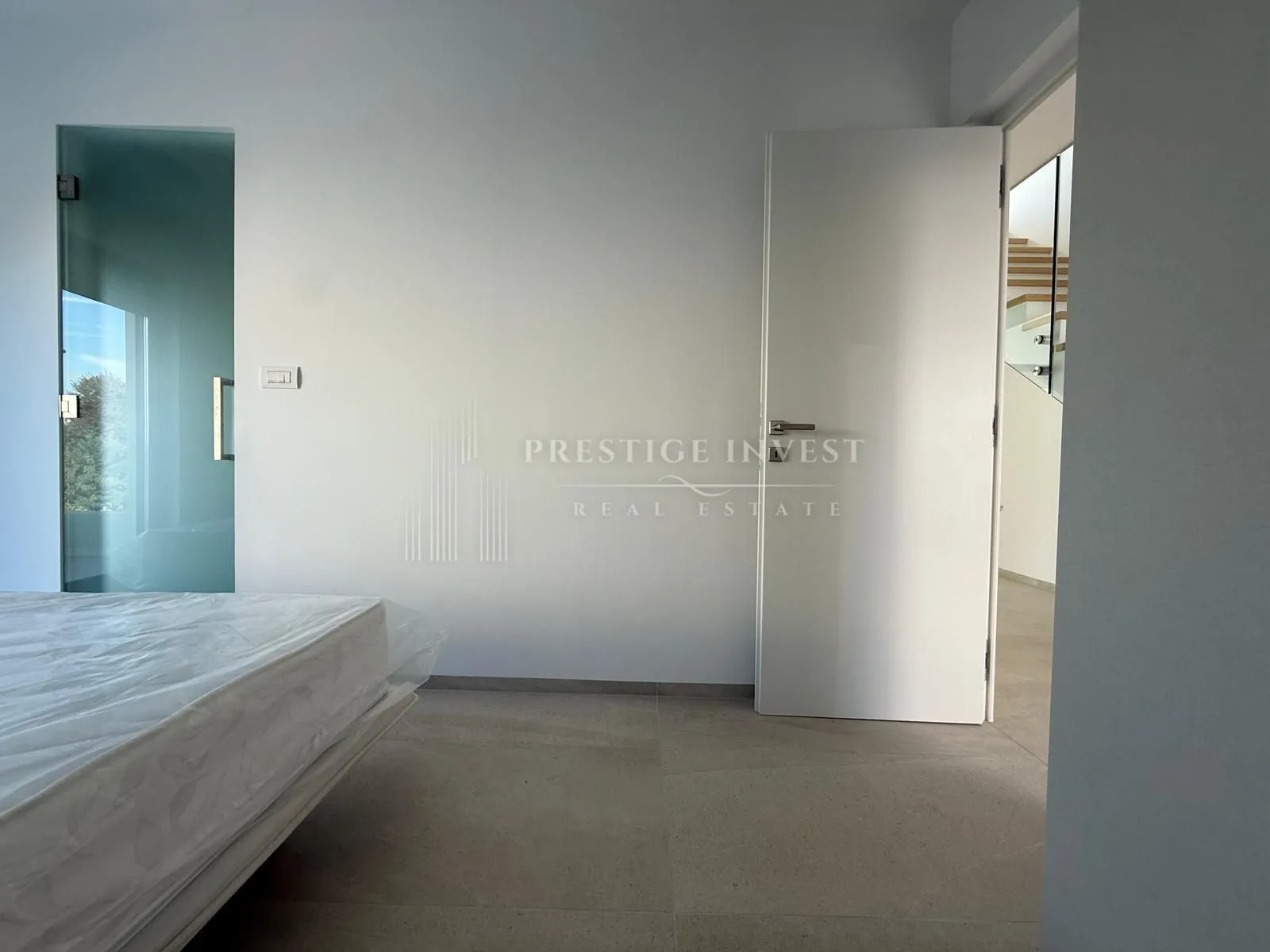 luksuzan penthouse s garažom- 1. red uz more - slika 35