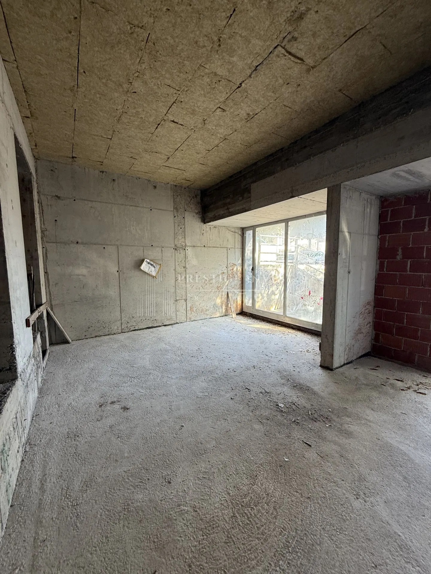 SMILJEVAC- ROH BAU poslovni prostor - Zadar